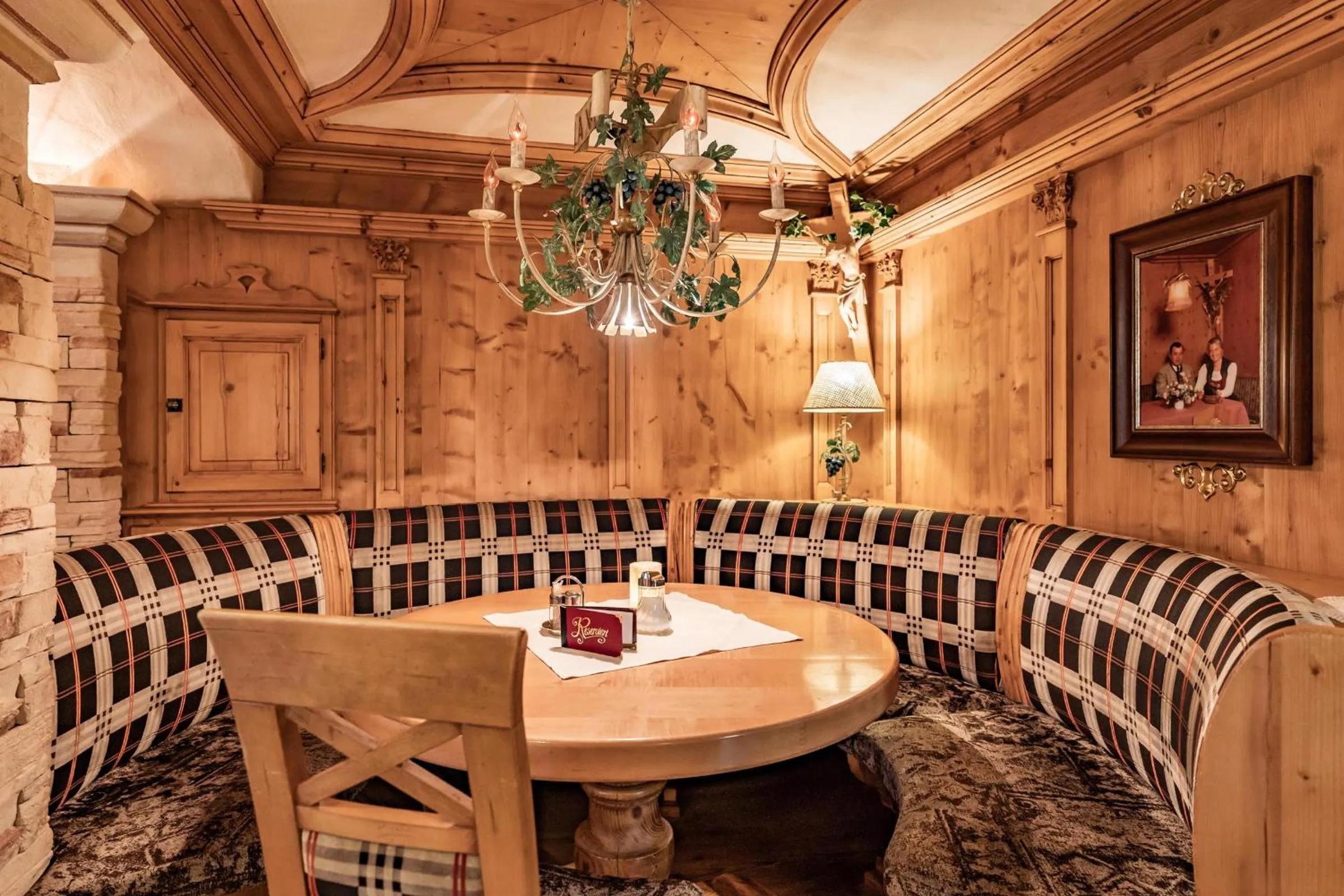 Restaurant/places to eat in Hotel Pramstraller