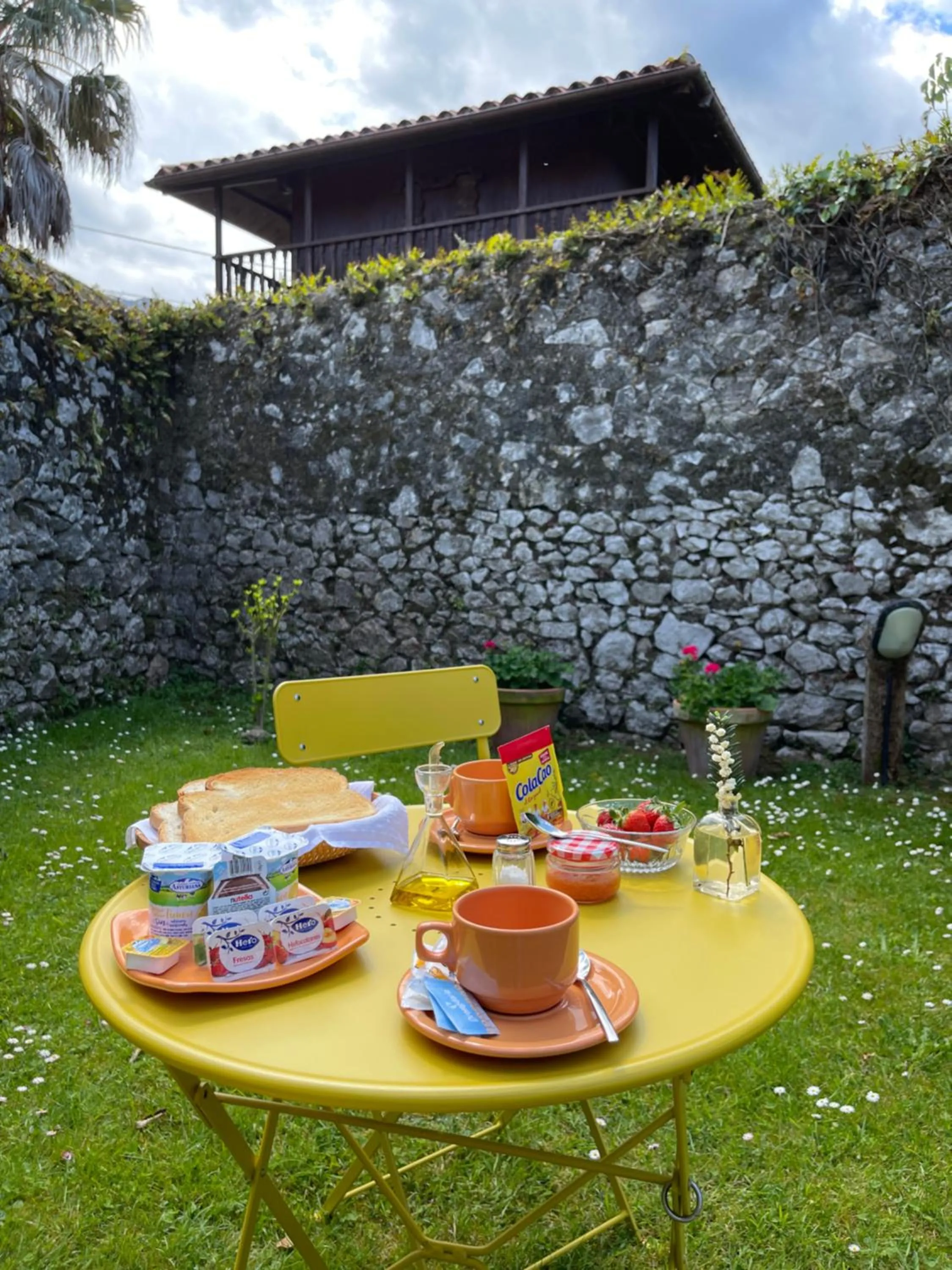 Patio in Hotel Rural El Texeu