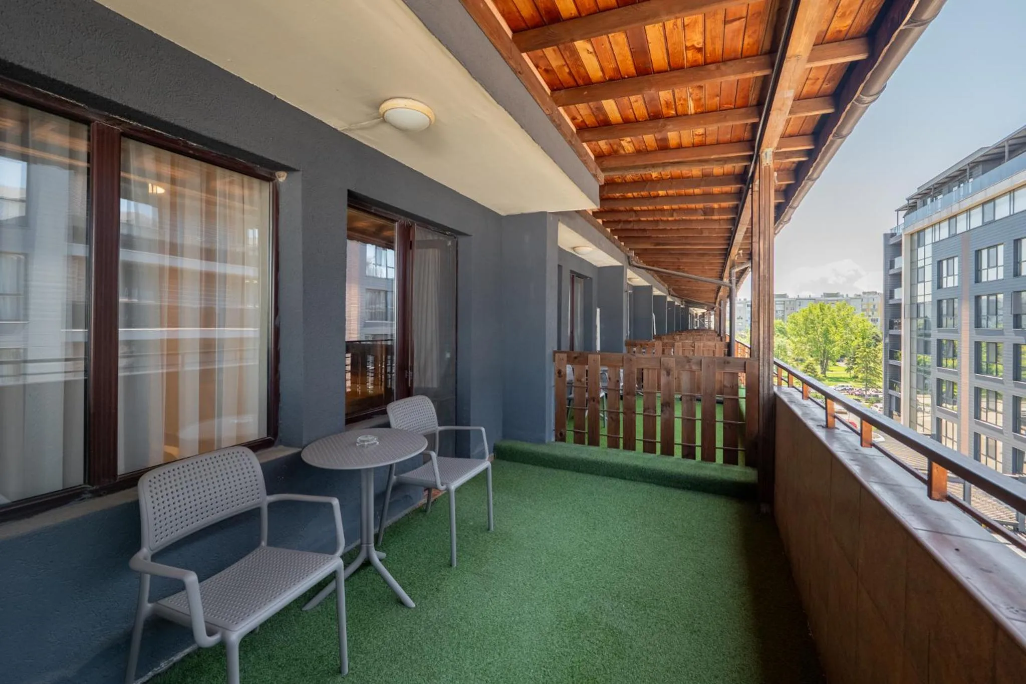 Balcony/Terrace in Avenue Hotel