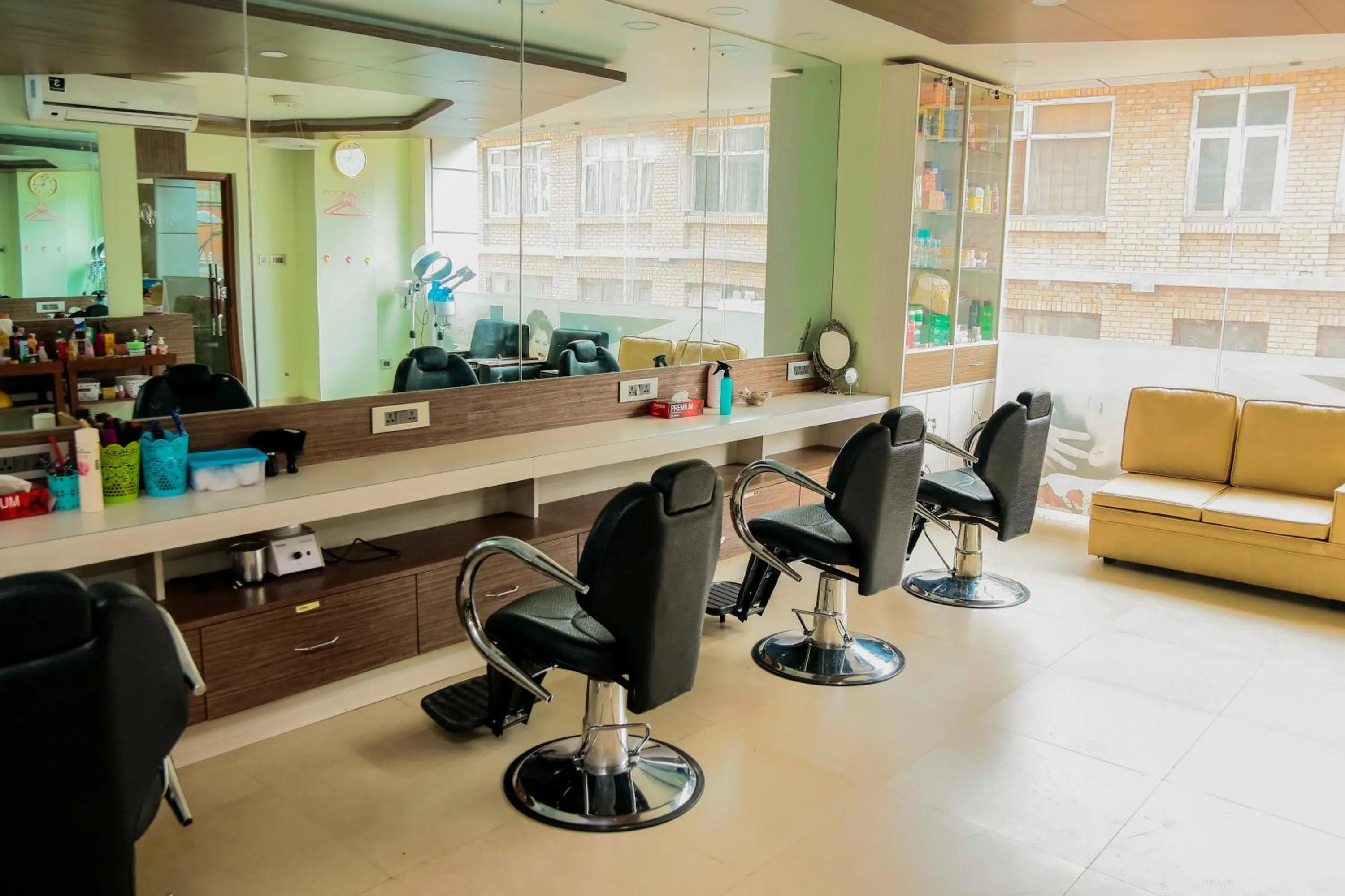 Solarium in Retro Hotel and Spa