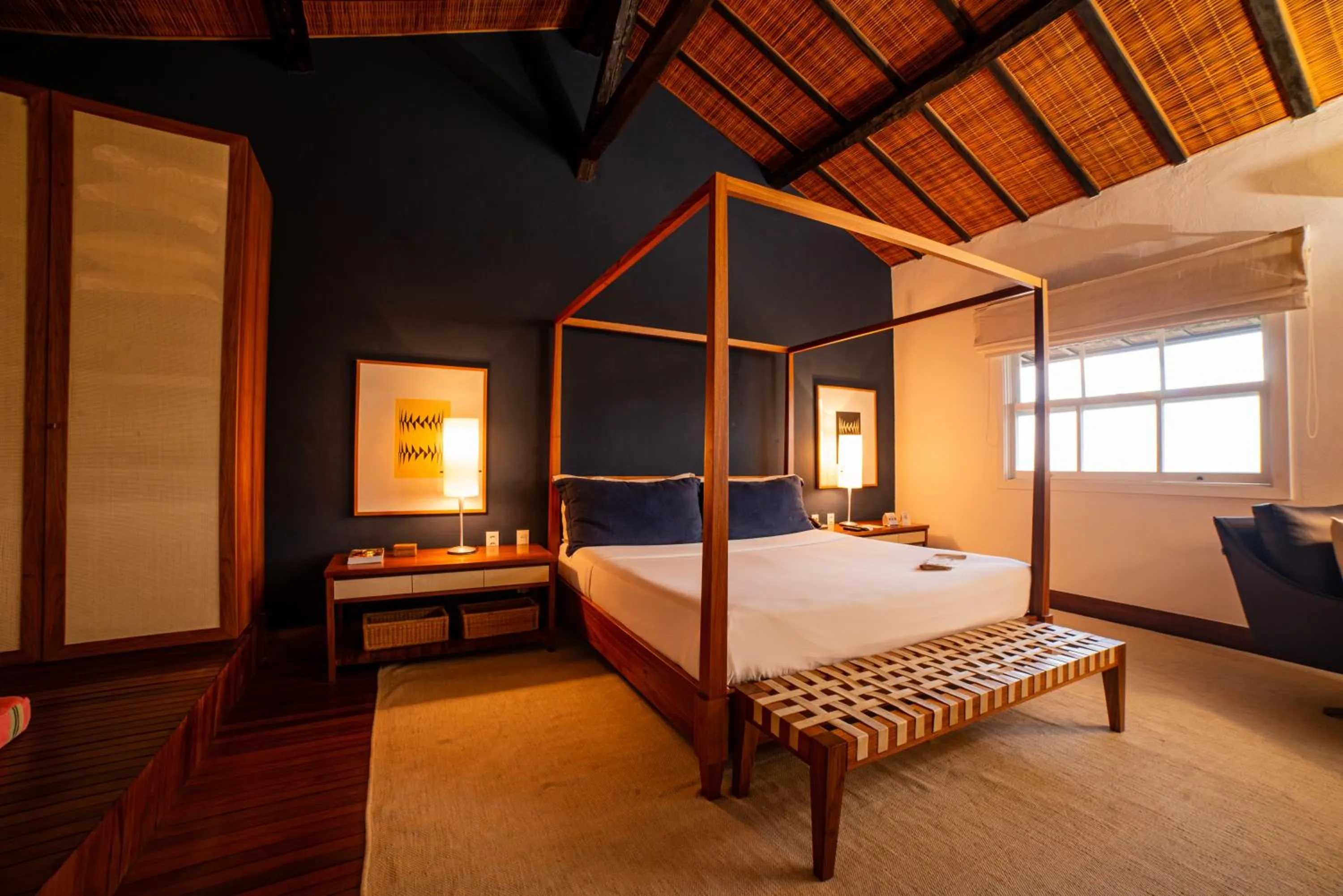 Bed in Pousada Literária de Paraty