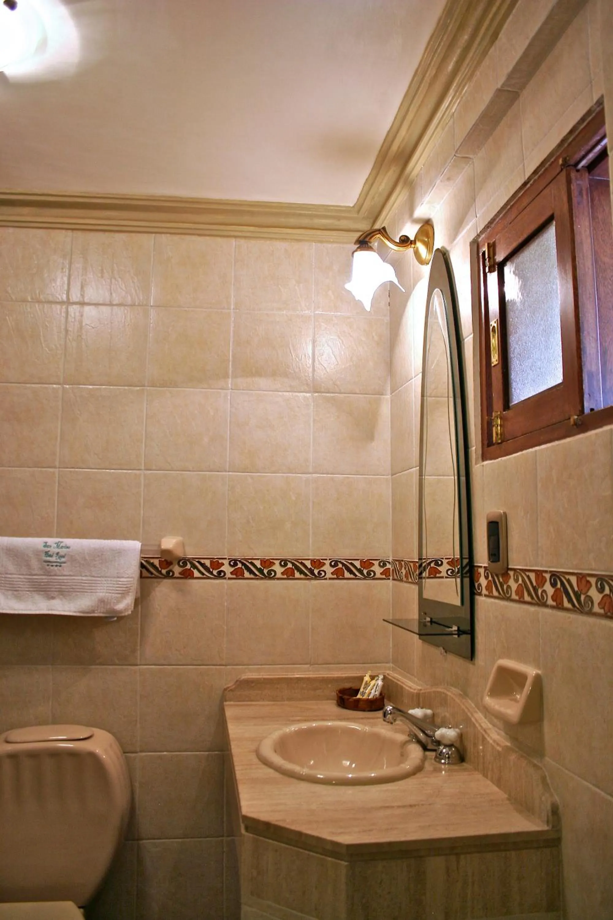 Bathroom in San Marino Royal Hotel