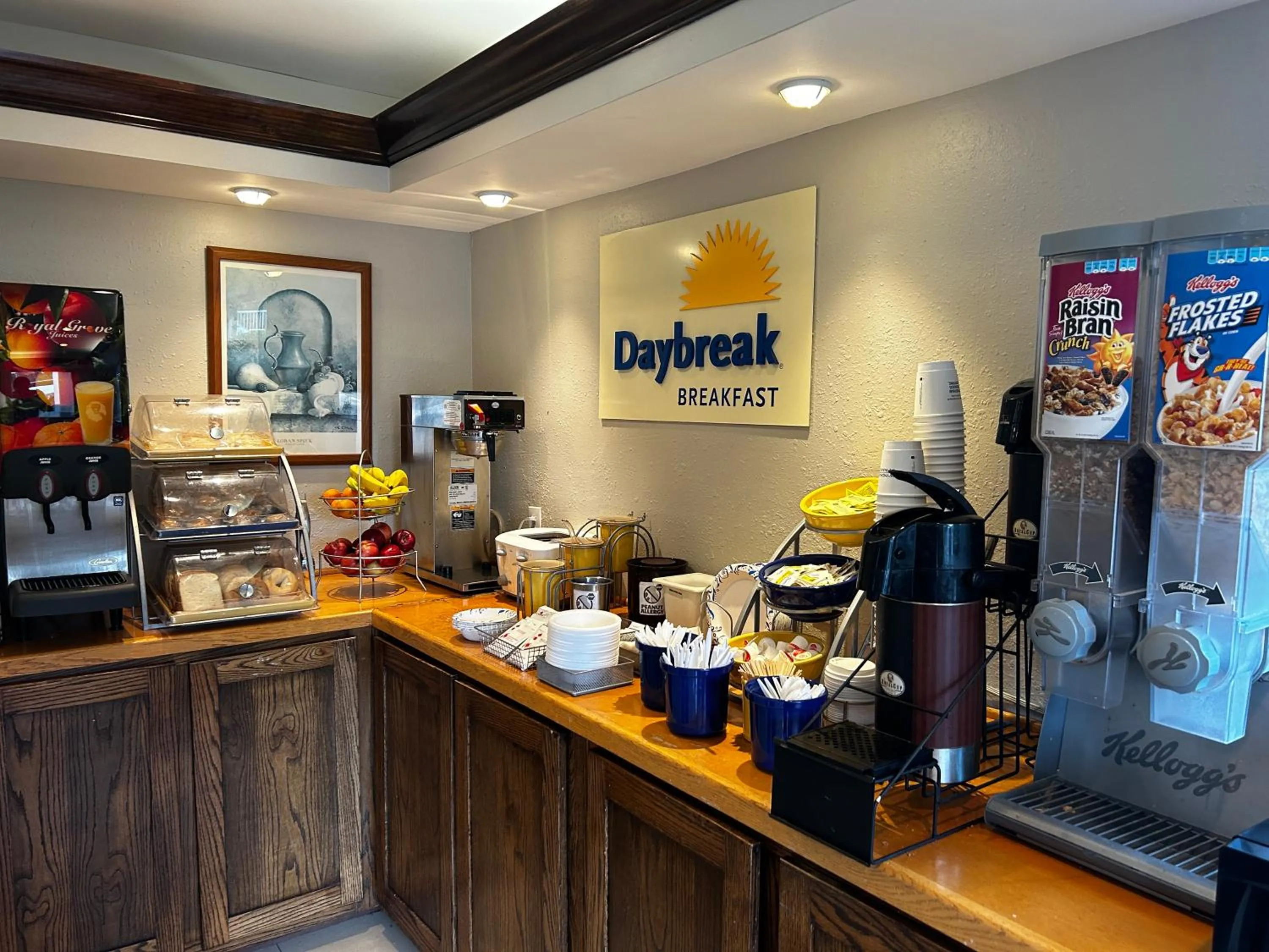 Breakfast in Days Inn by Wyndham Dahlonega University Area