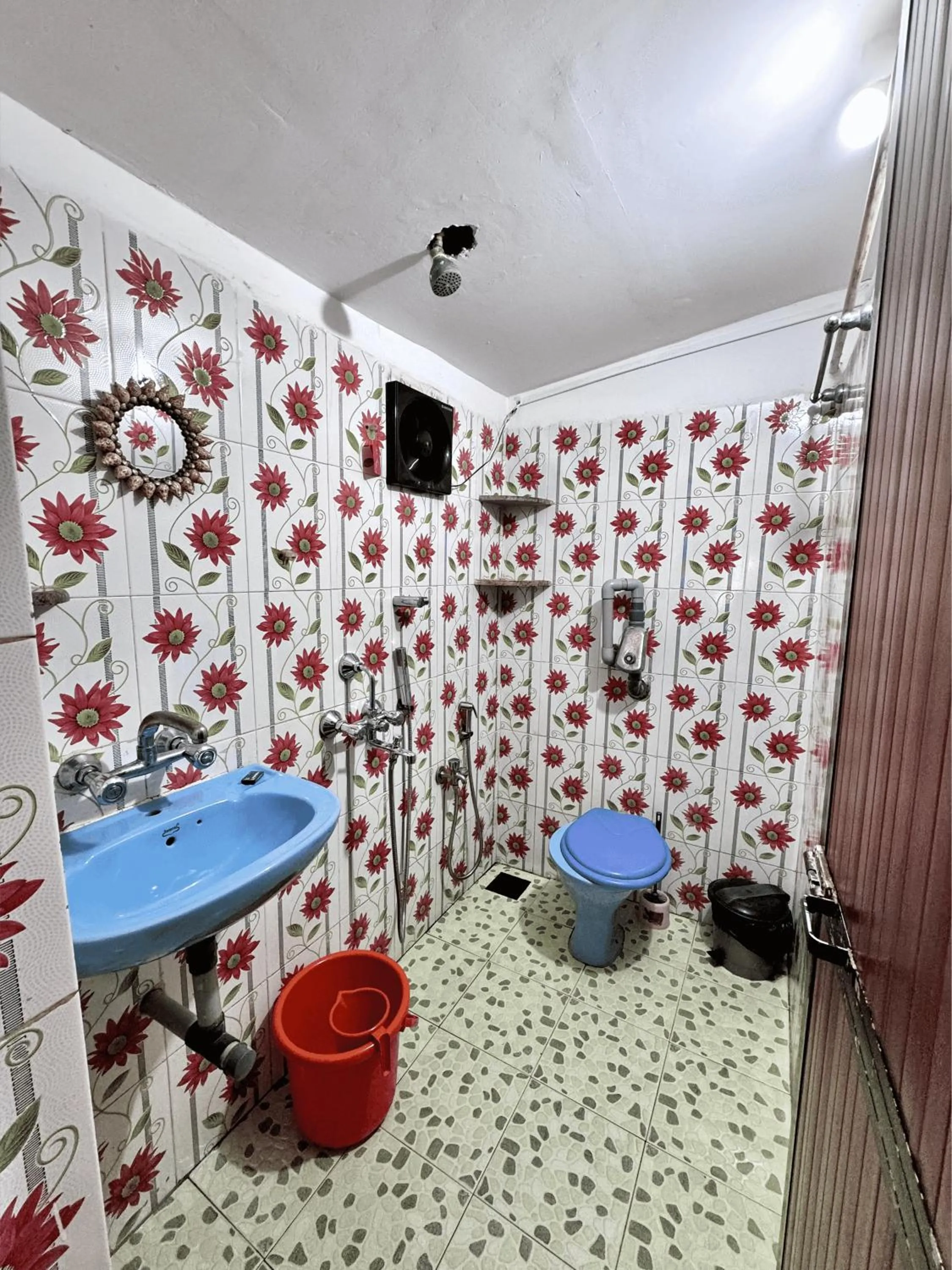 Bathroom in Secret Garden Agonda Beach Resort