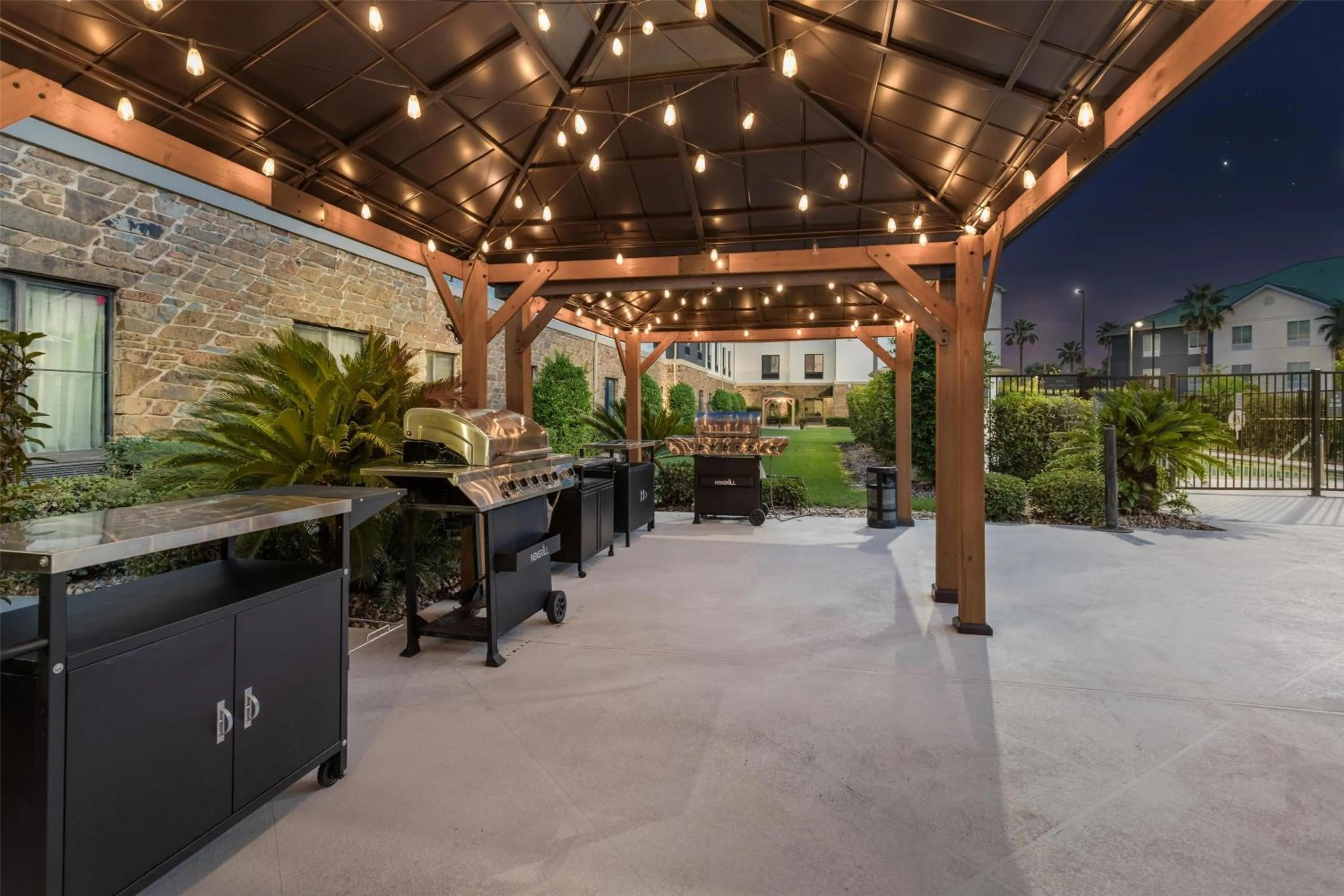 Patio in Homewood Suites Beaumont