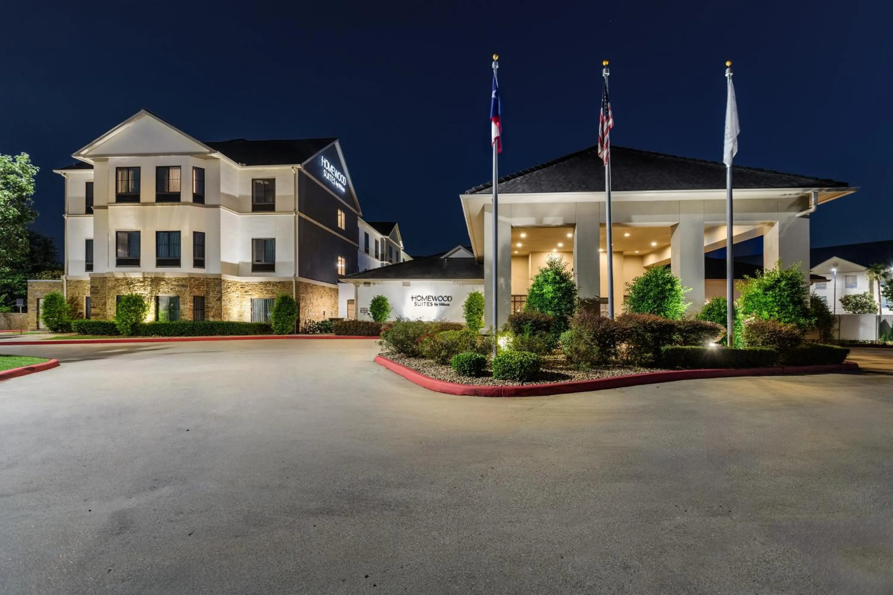 Property building in Homewood Suites Beaumont