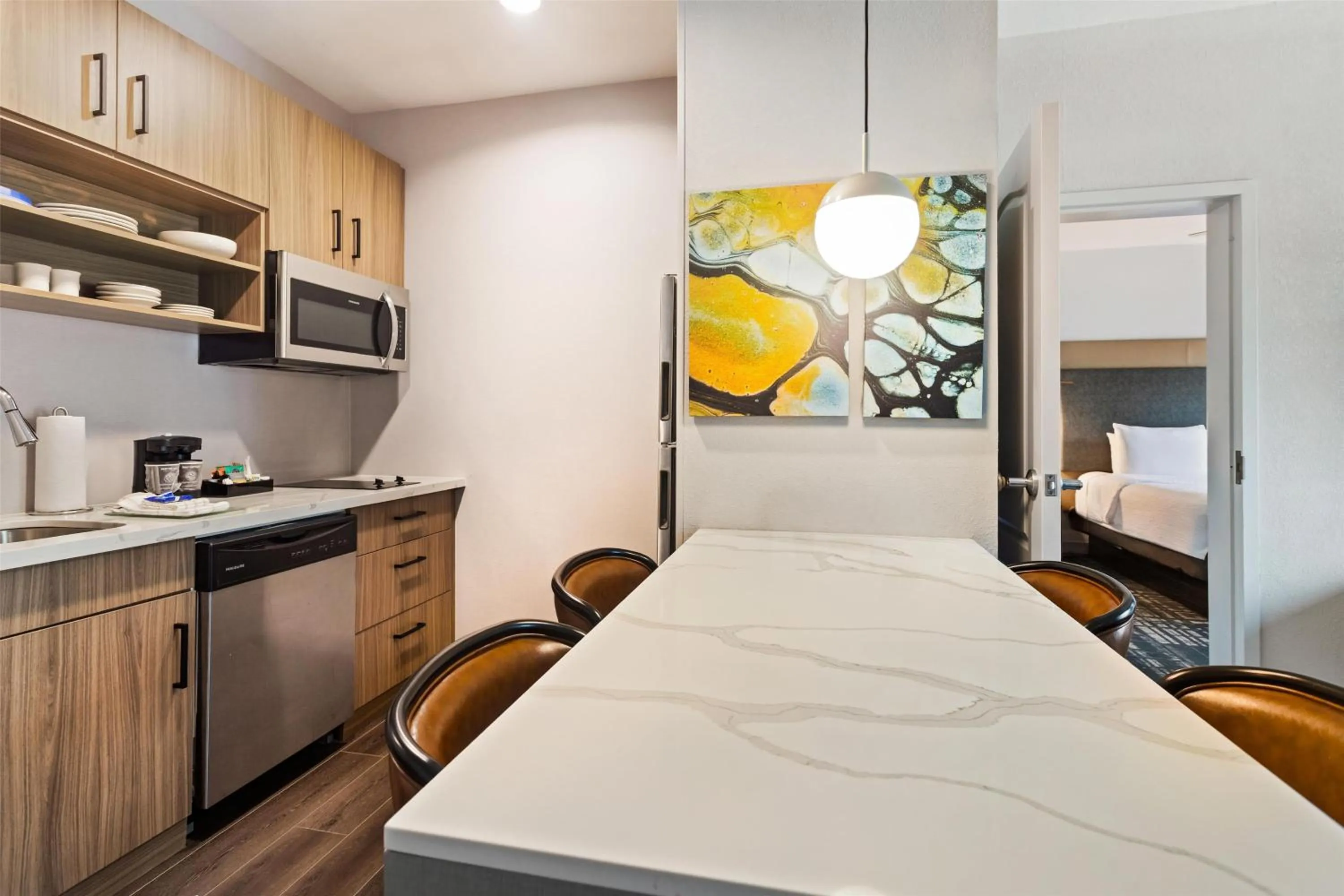 Kitchen or kitchenette, Bed in Homewood Suites Beaumont