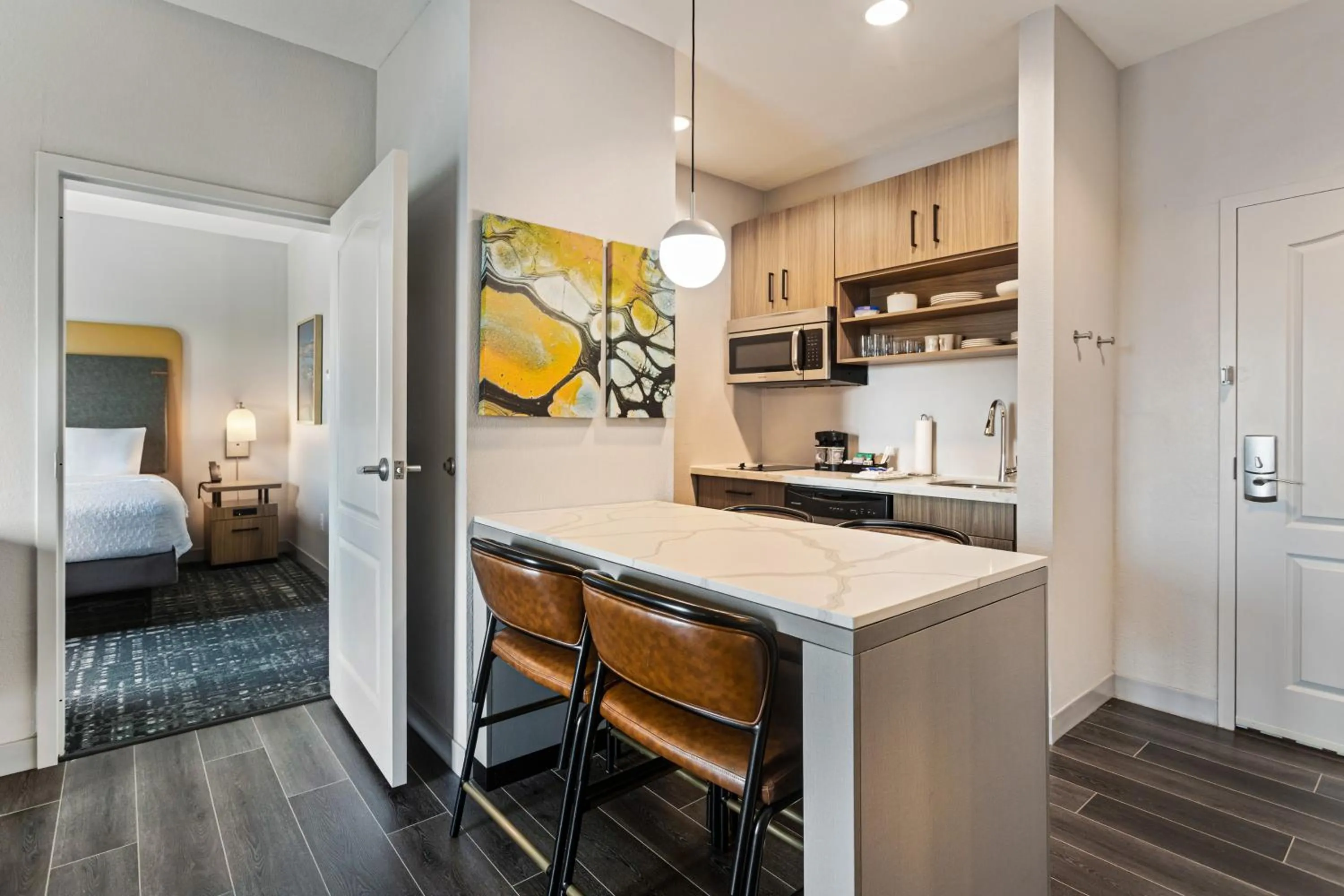 Bed in Homewood Suites Beaumont