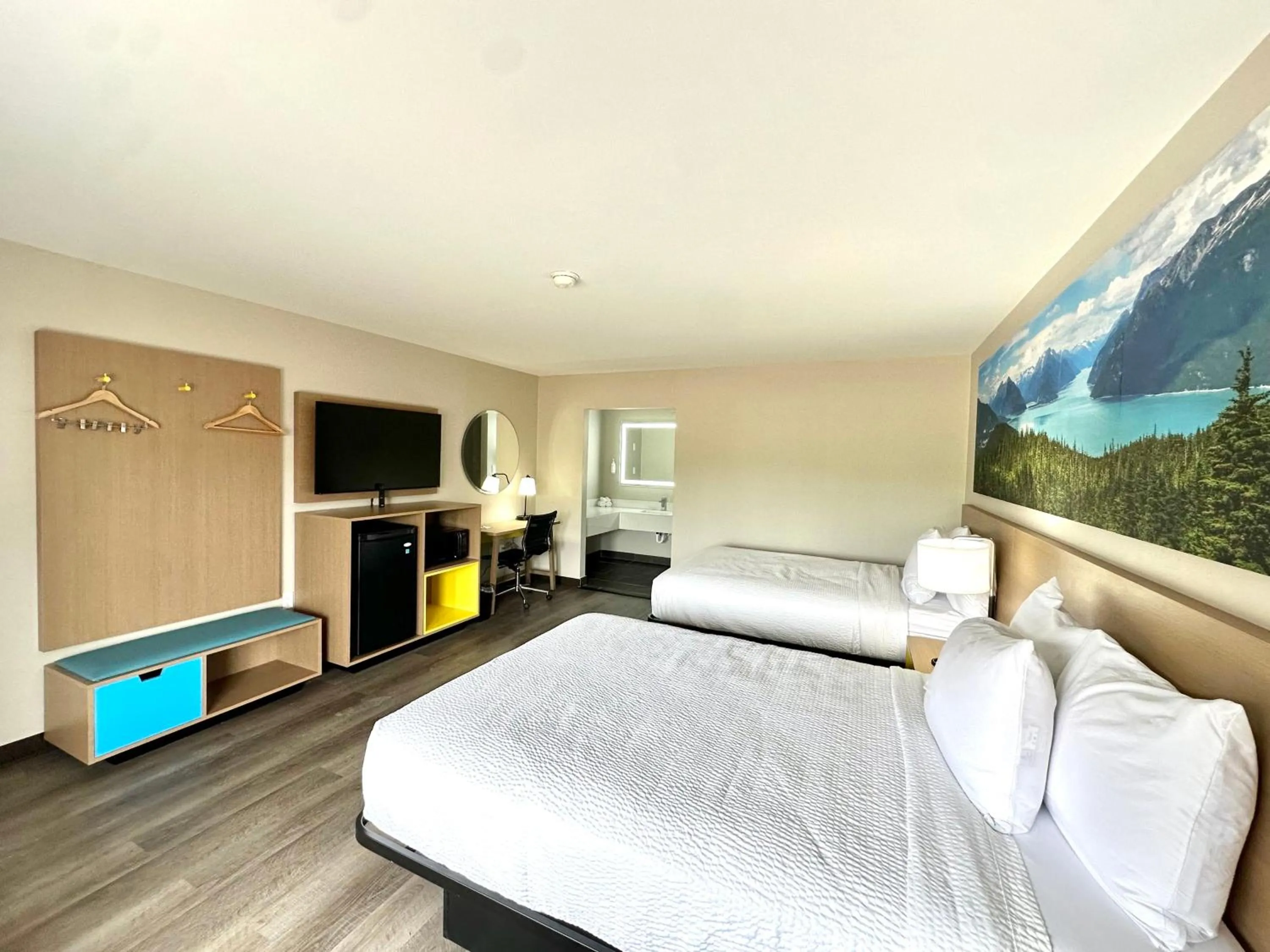 Bed in Days Inn & Suites by Wyndham Bossier City - Casino Area