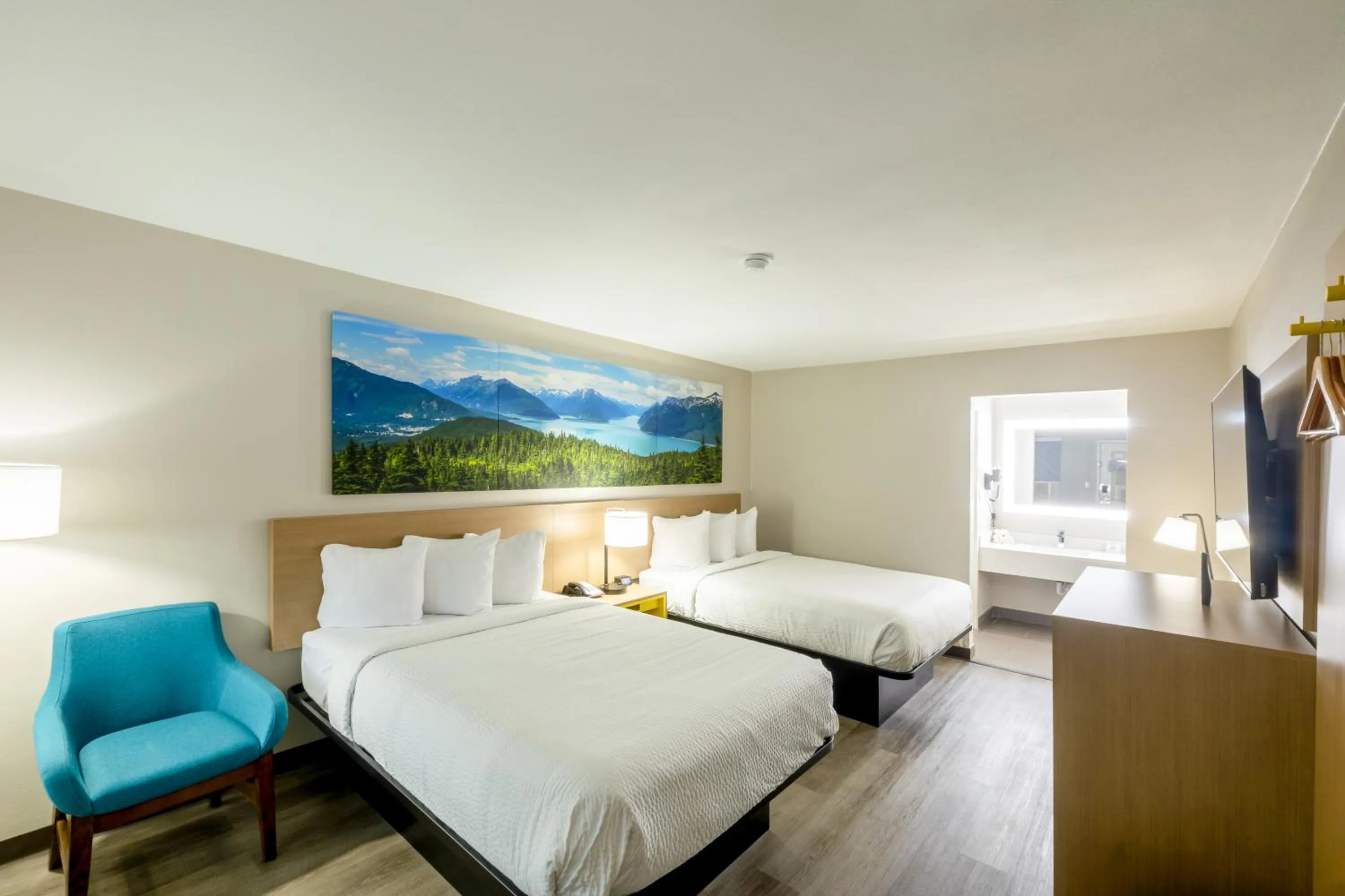 Bed in Days Inn & Suites by Wyndham Bossier City - Casino Area