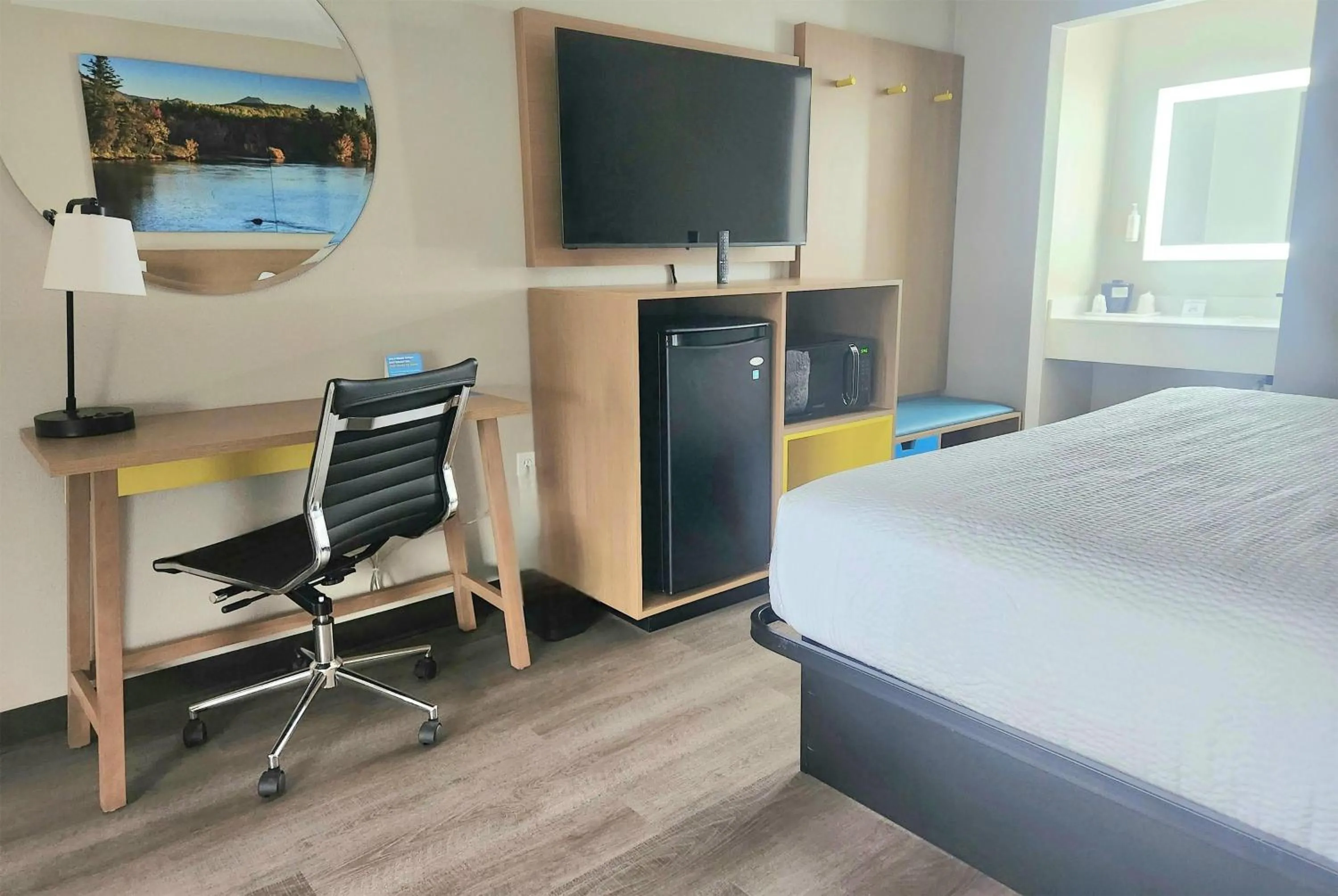 Photo of the whole room in EconomyLodge