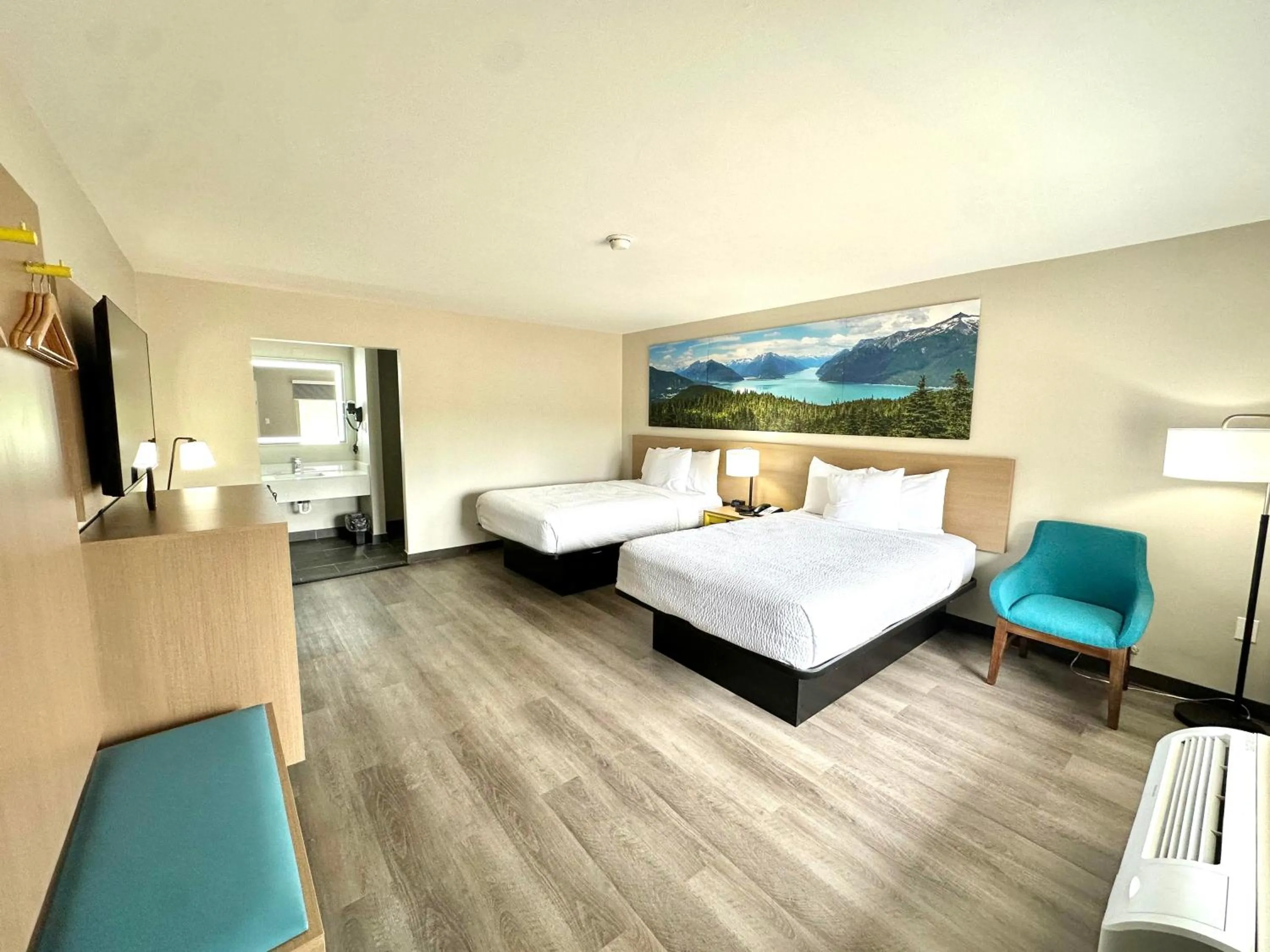 Bed in Days Inn & Suites by Wyndham Bossier City - Casino Area