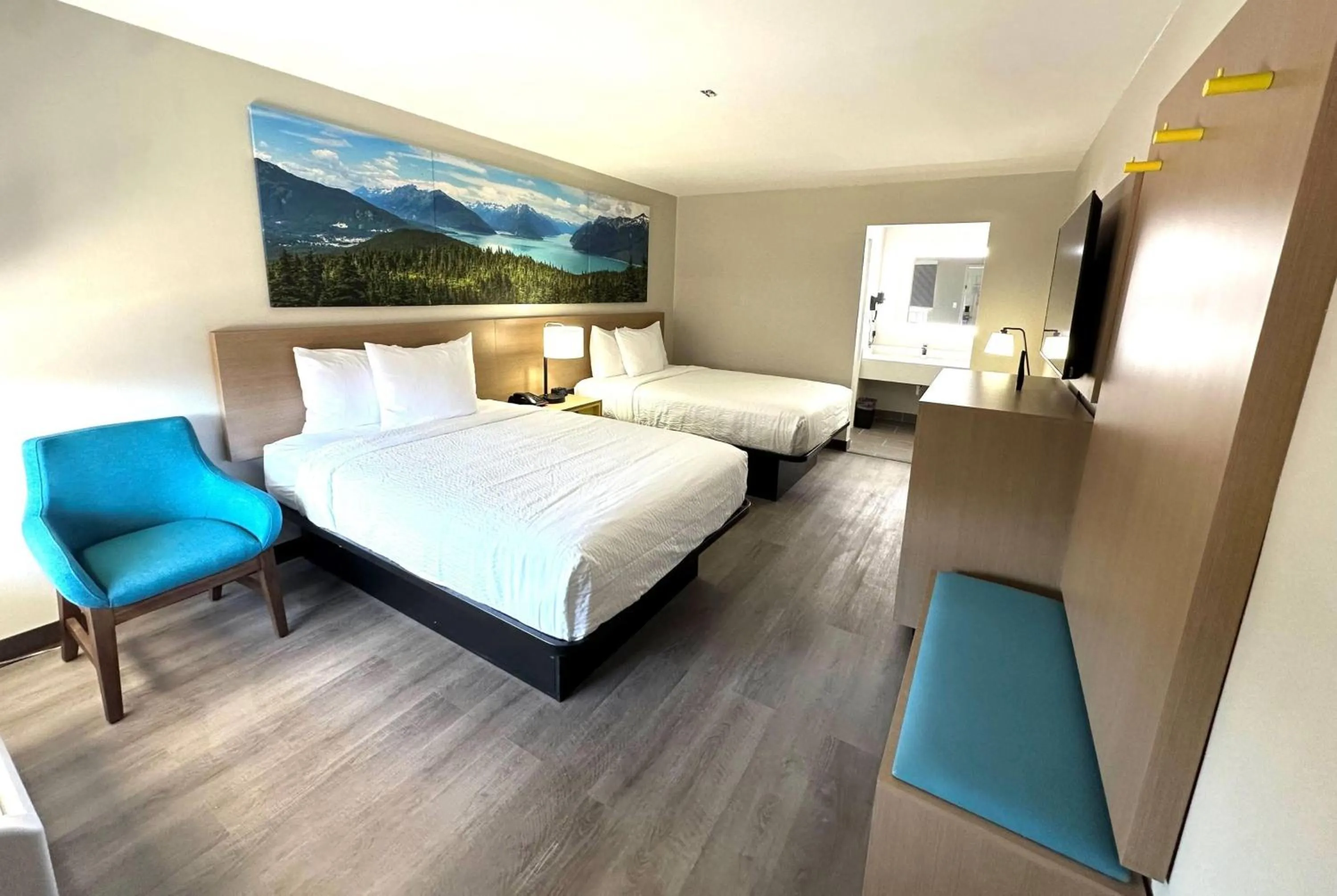 Photo of the whole room in EconomyLodge