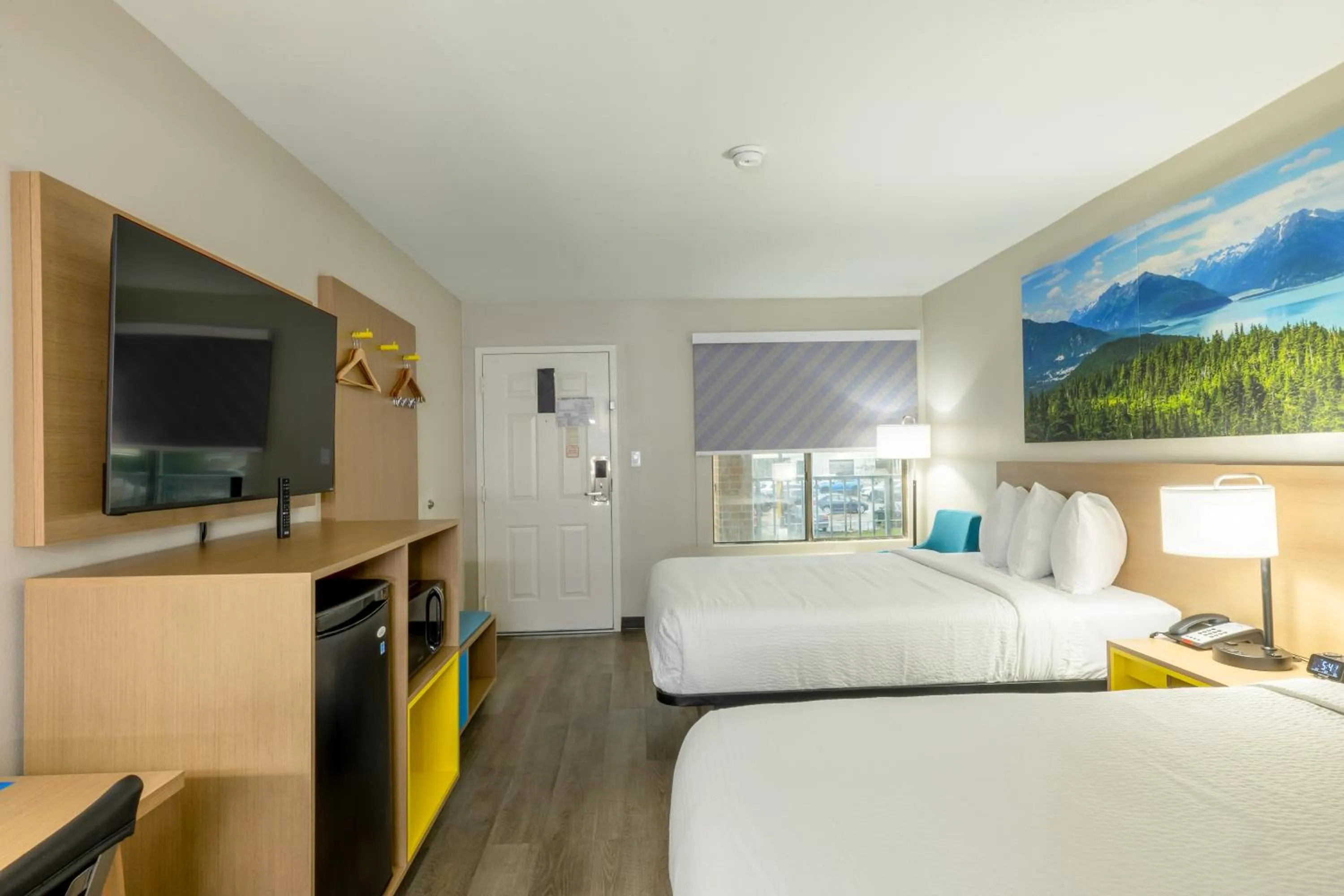 Bed in Days Inn & Suites by Wyndham Bossier City - Casino Area