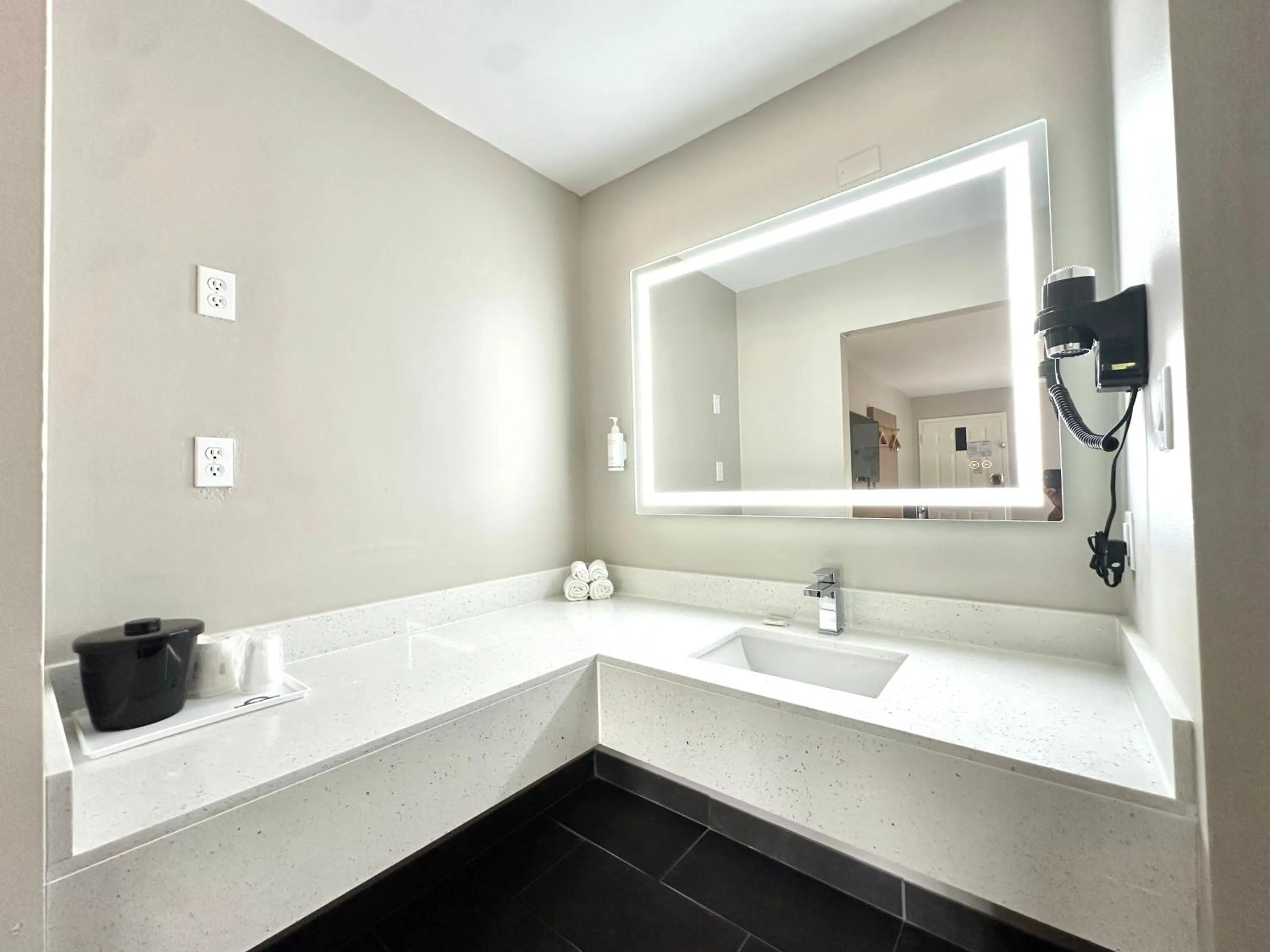 Bathroom in Days Inn & Suites by Wyndham Bossier City - Casino Area