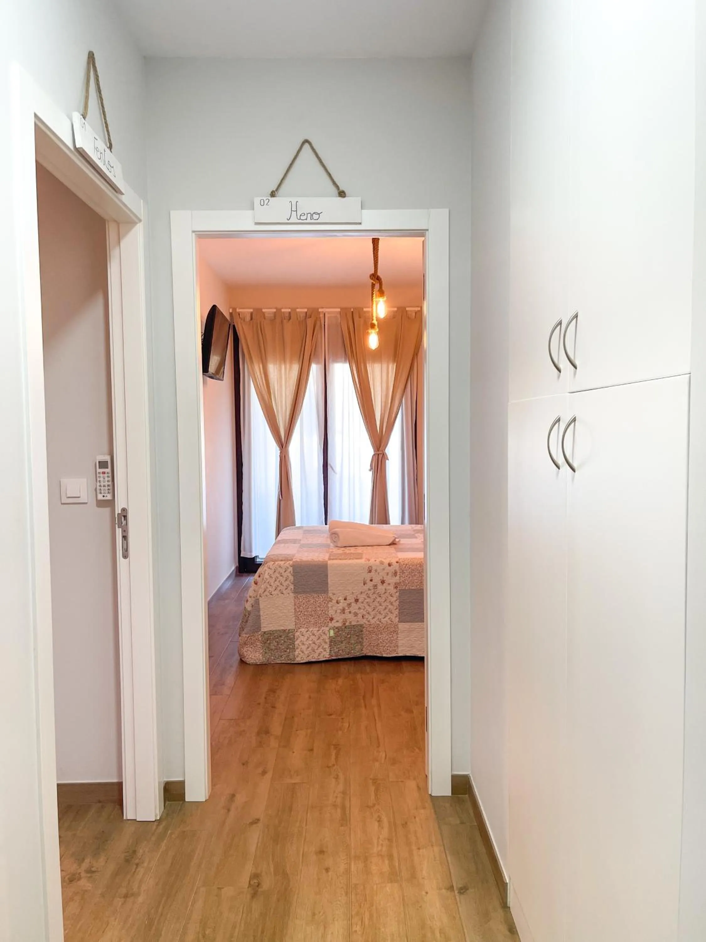 Photo of the whole room, Bed in Villa Galicia