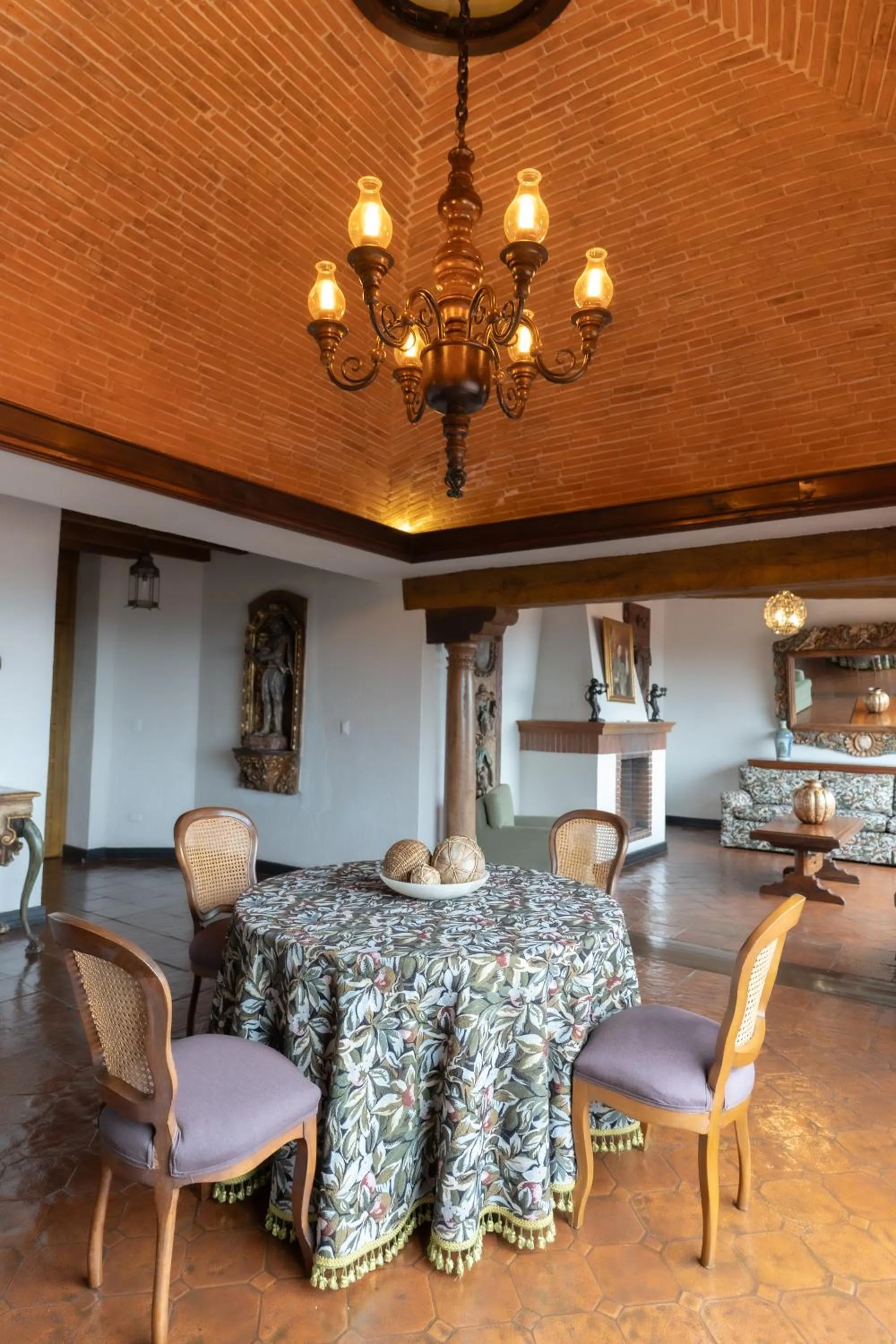 furniture in Villa Montaña Hotel & Spa