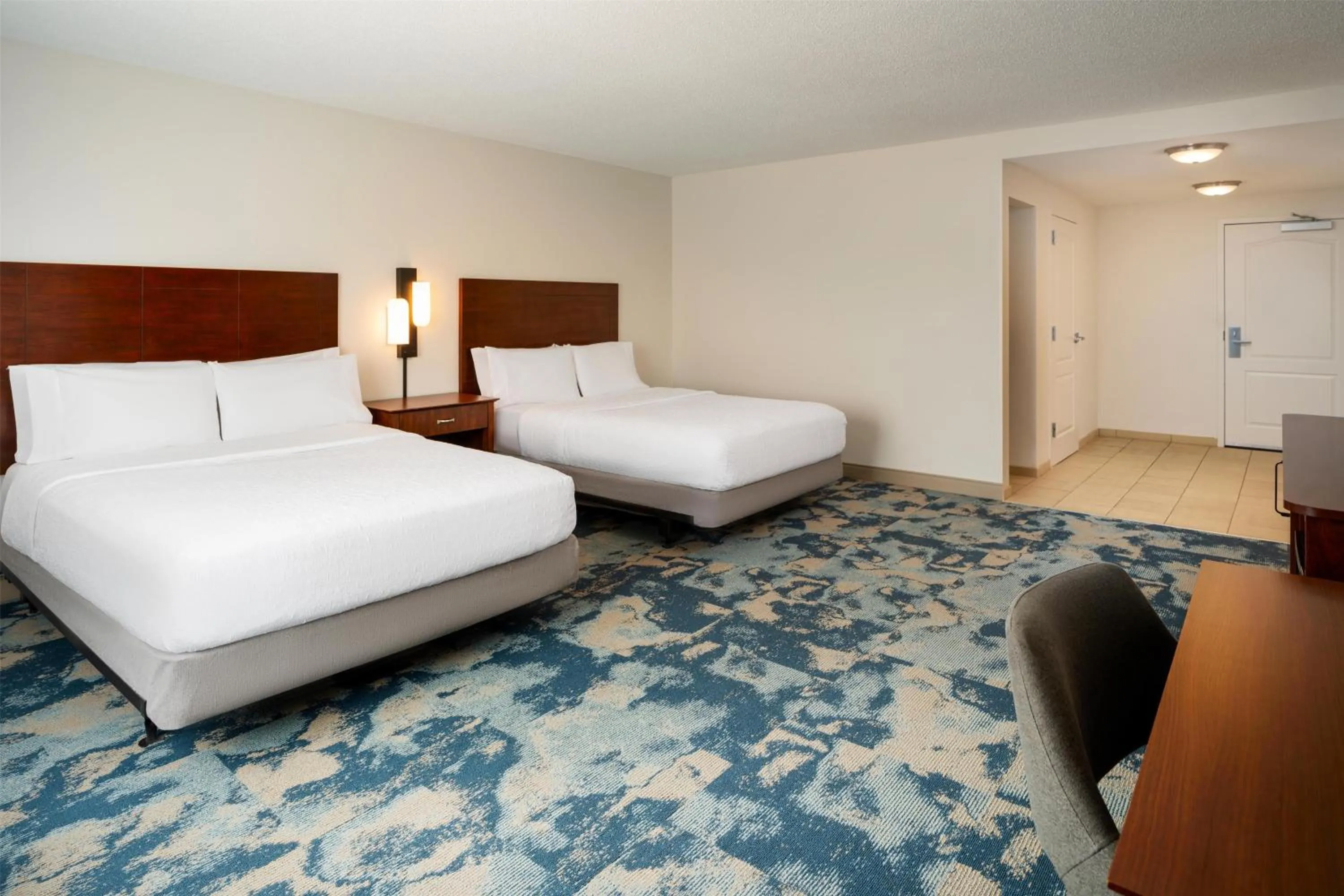 Bed in Hampton Inn & Suites Knoxville-Turkey Creek Farragut