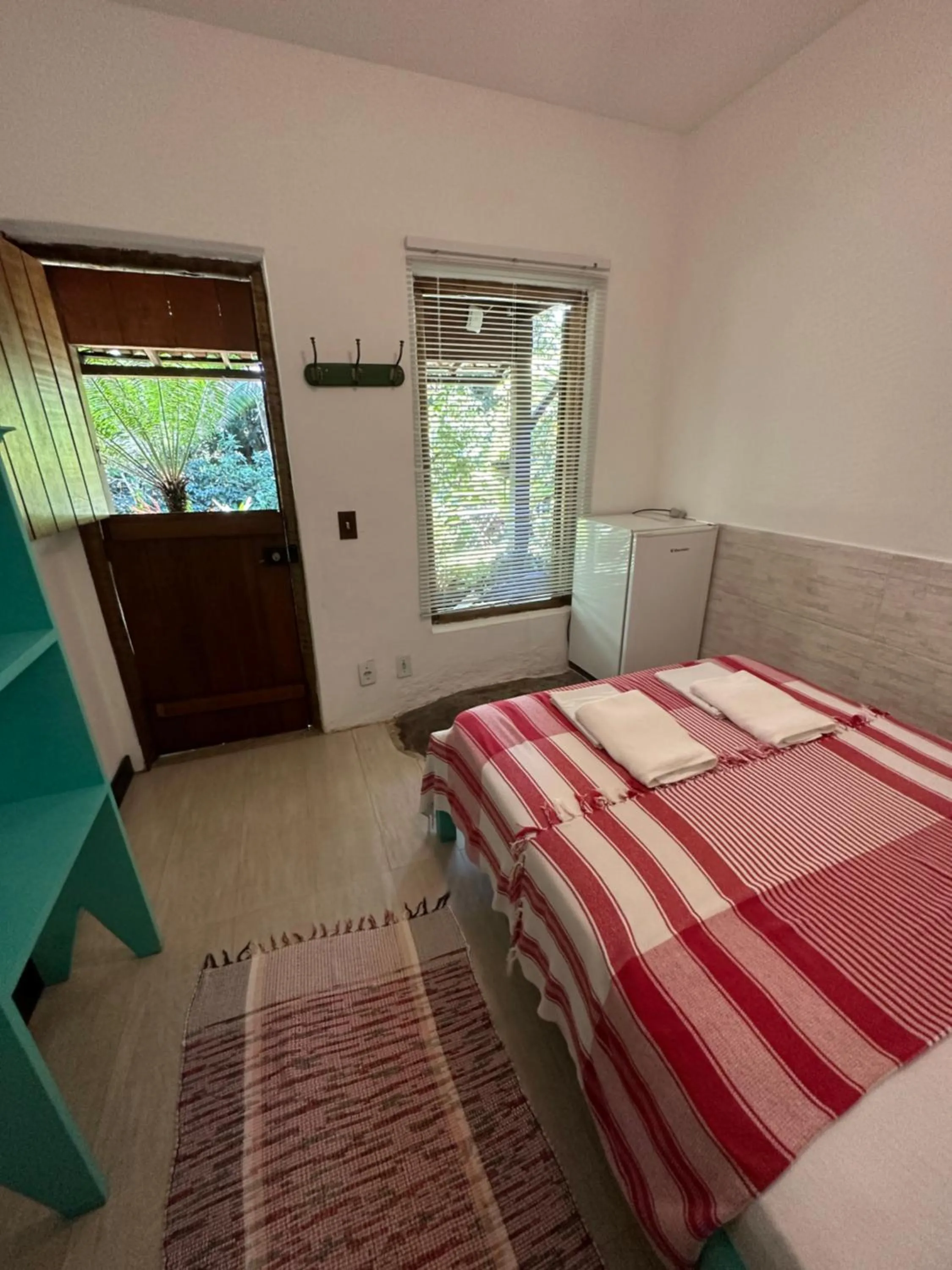 Photo of the whole room, Bed in Pousada Cachoeira