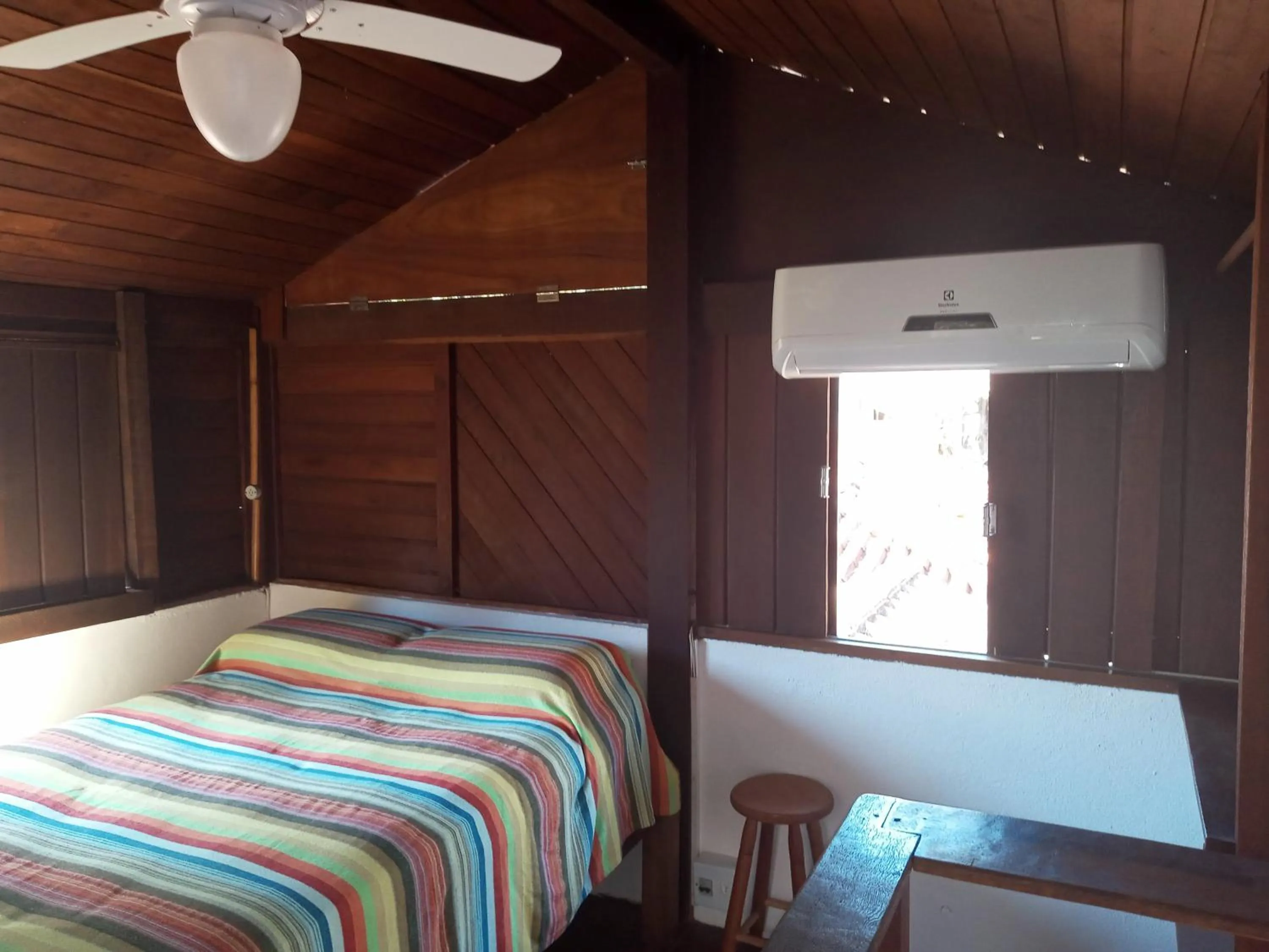Photo of the whole room, Bed in Pousada Cachoeira