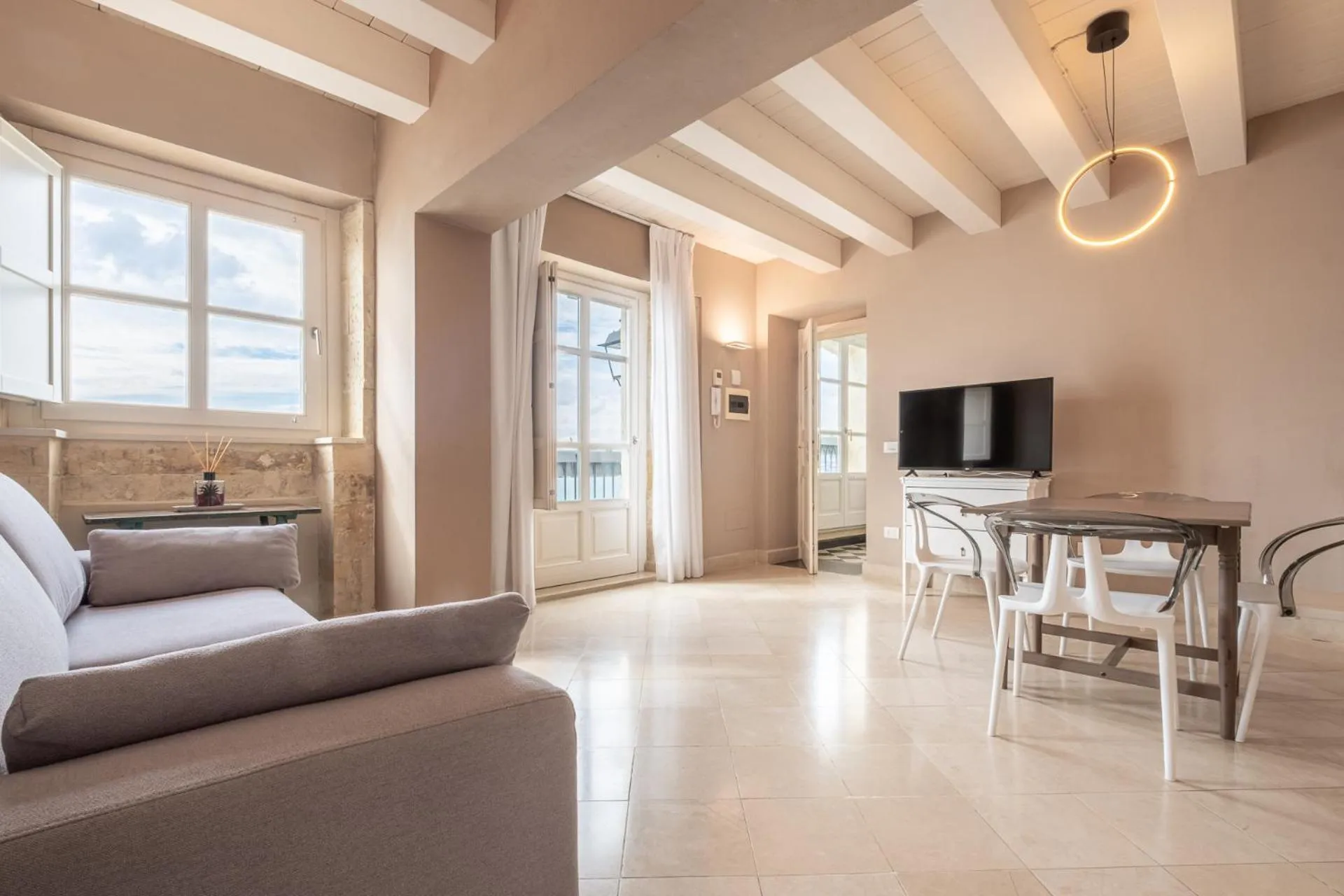 Living room in Palazzo Alfeo Aparthotel