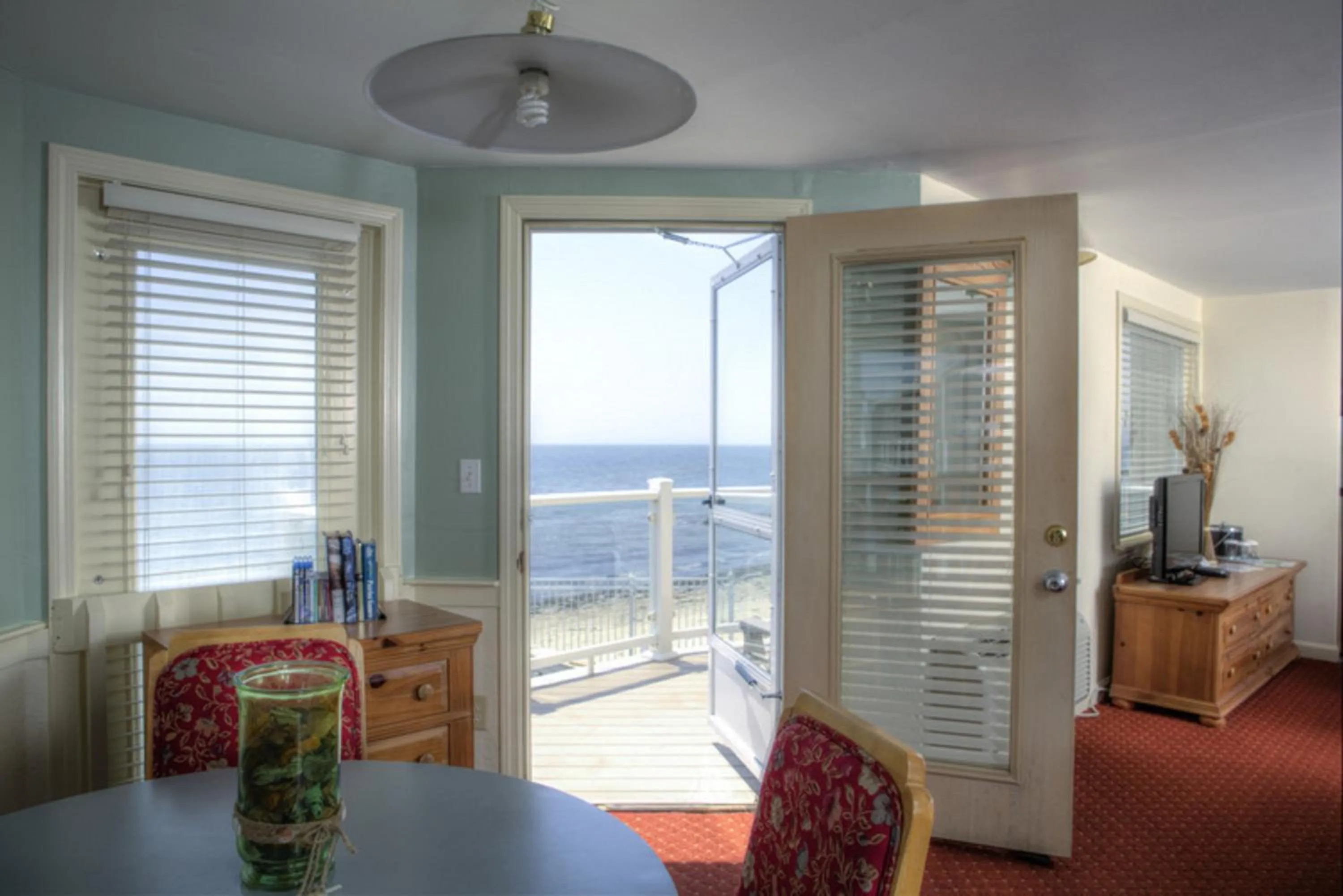 Decorative detail in The Corsair & Cross Rip Oceanfront