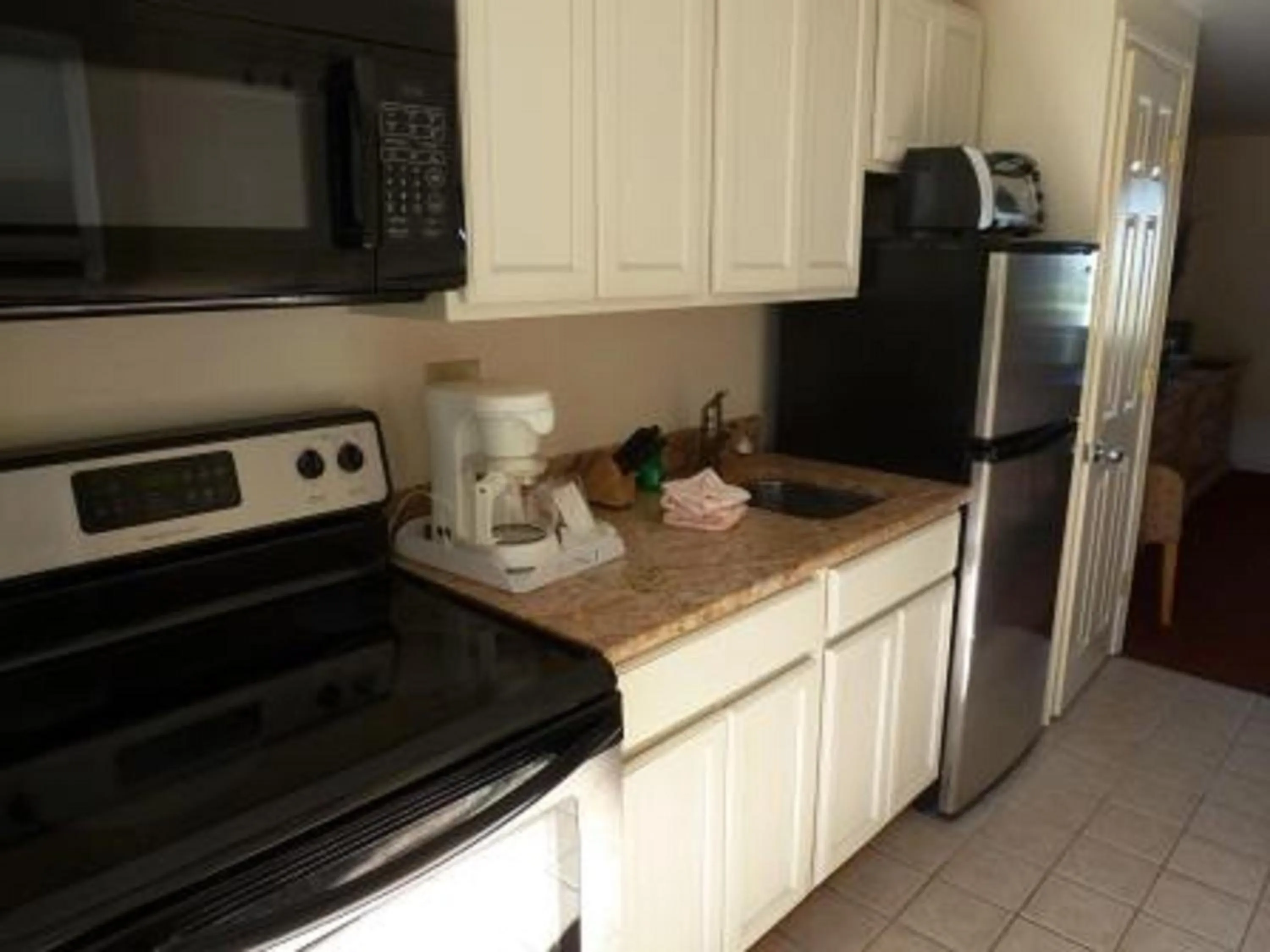 Coffee/tea facilities in The Corsair & Cross Rip Oceanfront