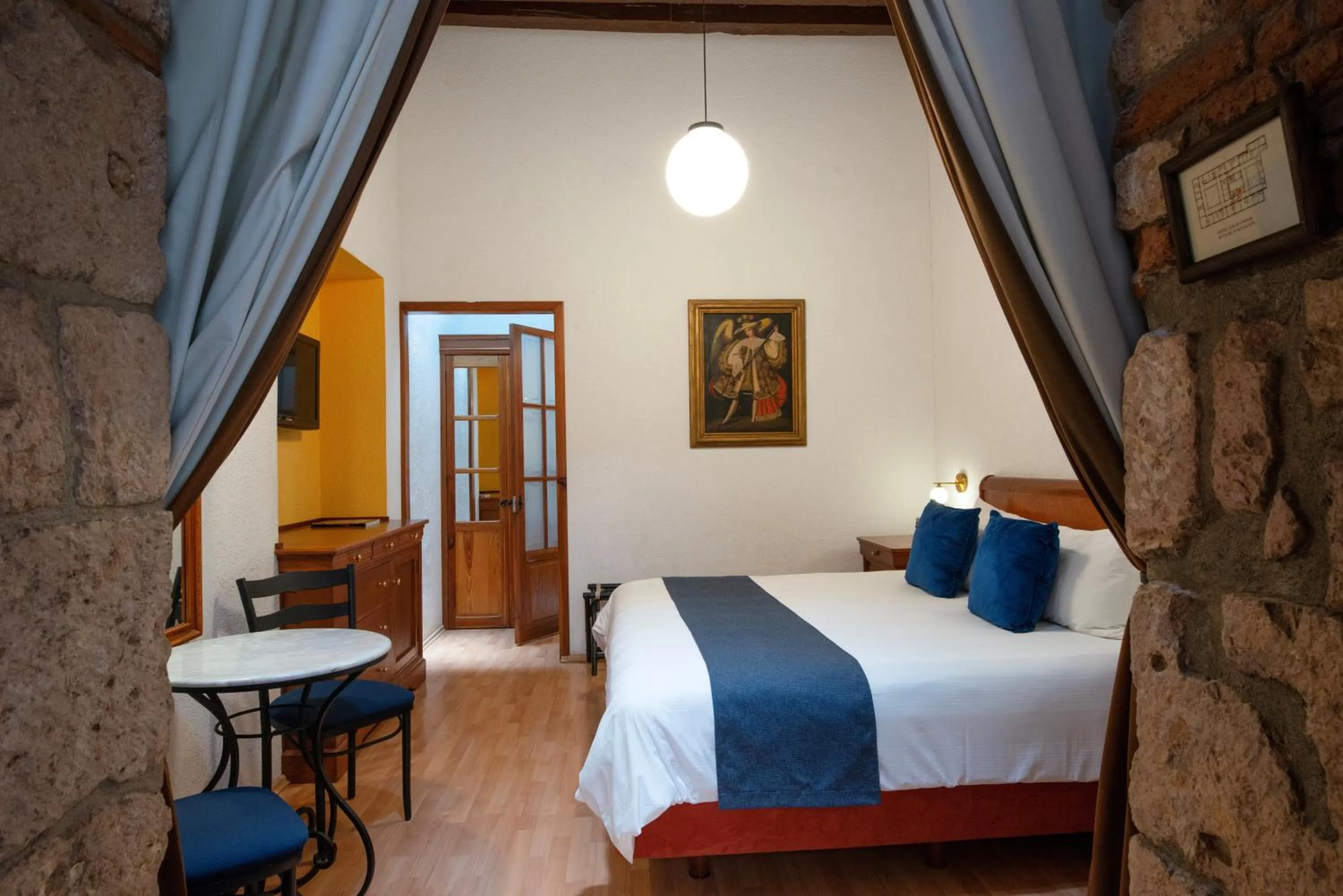 Photo of the whole room, Bed in Hotel Los Juaninos