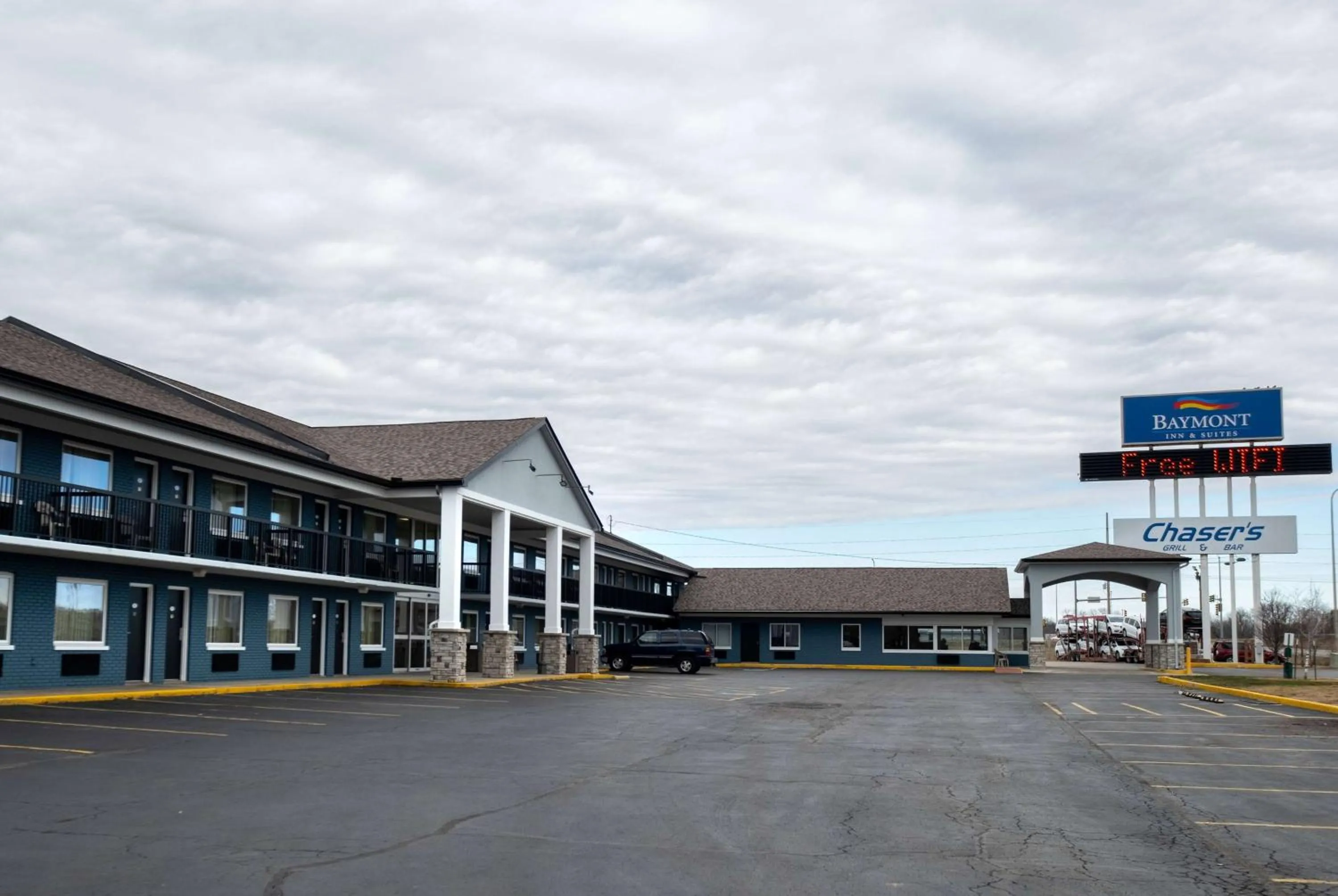 Property building in Baymont by Wyndham Effingham