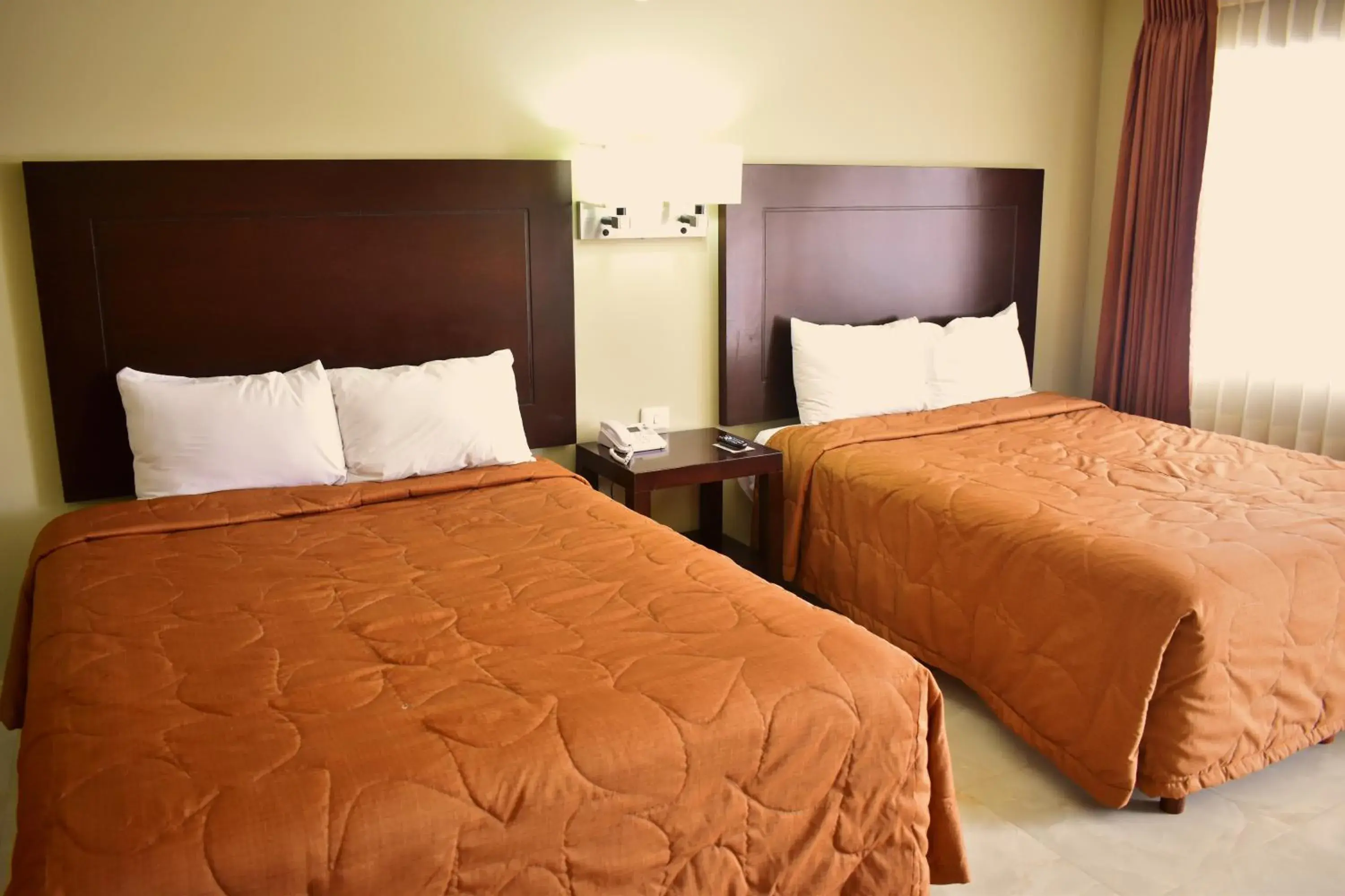Double Room - single occupancy in El Camino Hotel & Suites Double Room - single occupancy in El Camino Hotel & Suites