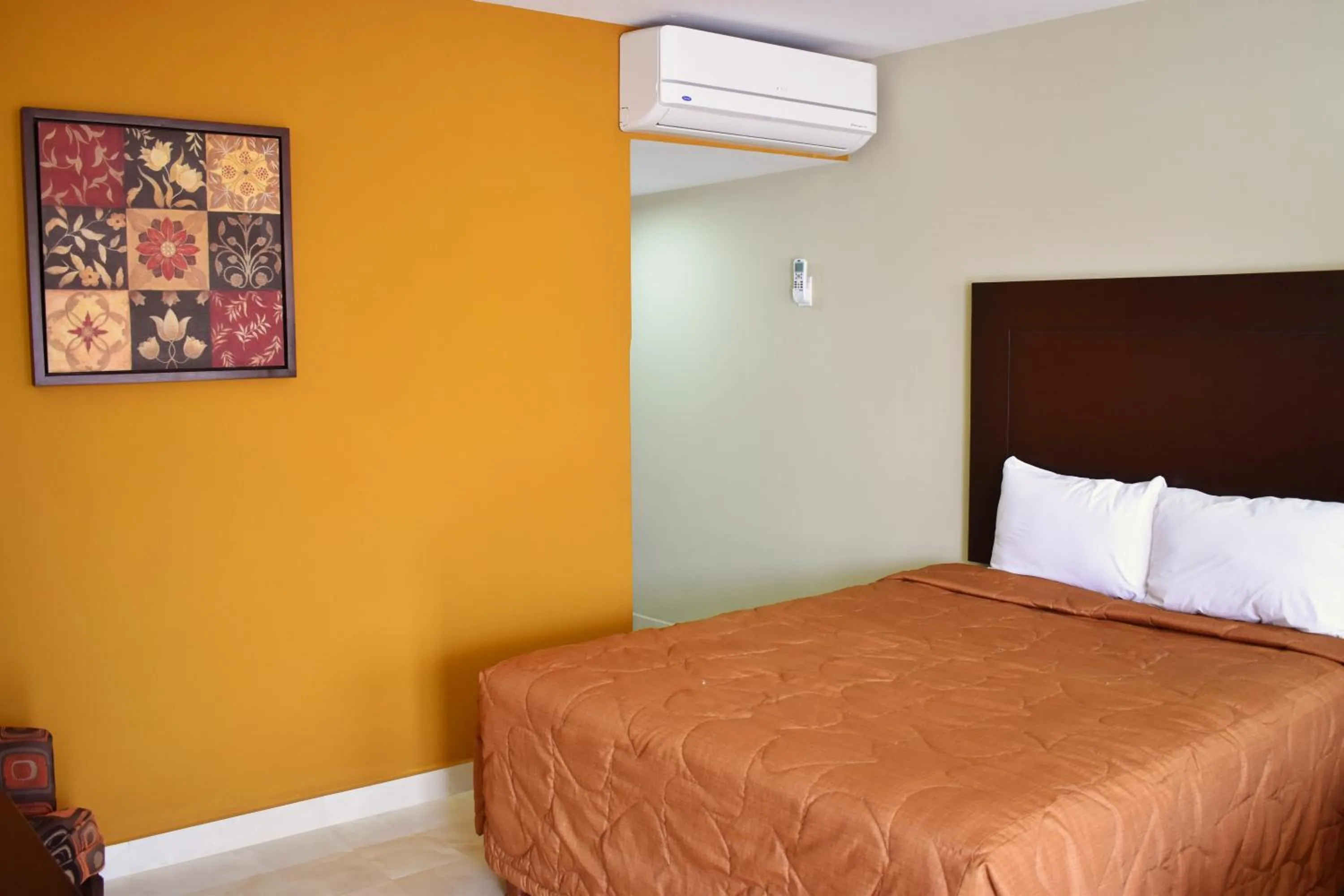 Photo of the whole room in El Camino Hotel & Suites