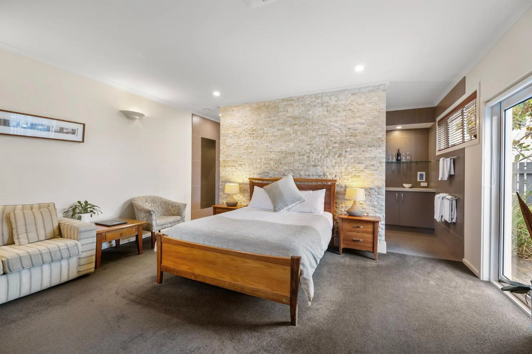 Photo of the whole room, Bed in Captain's at the Bay