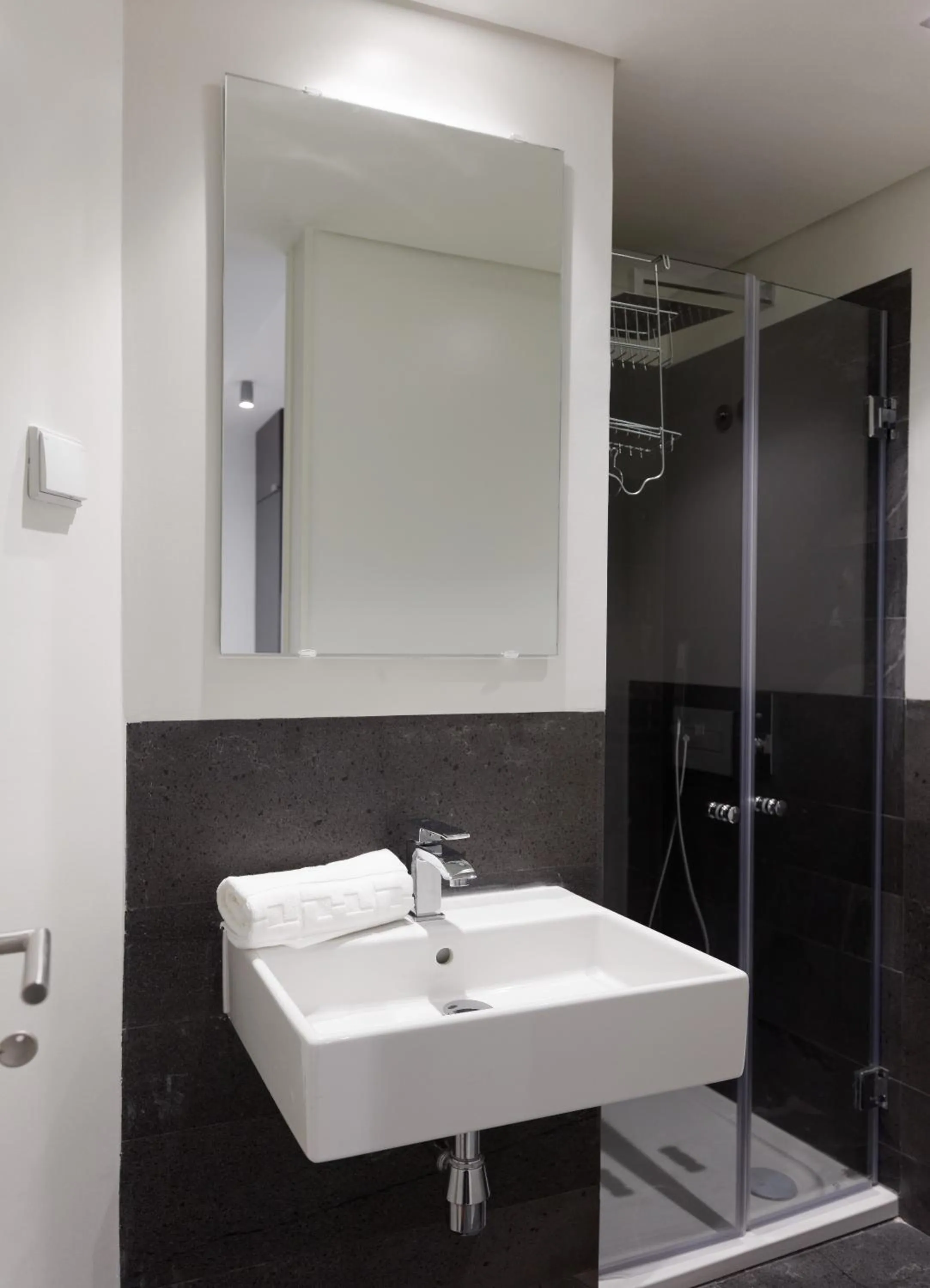 Shower in City Stays Alegria Apartments