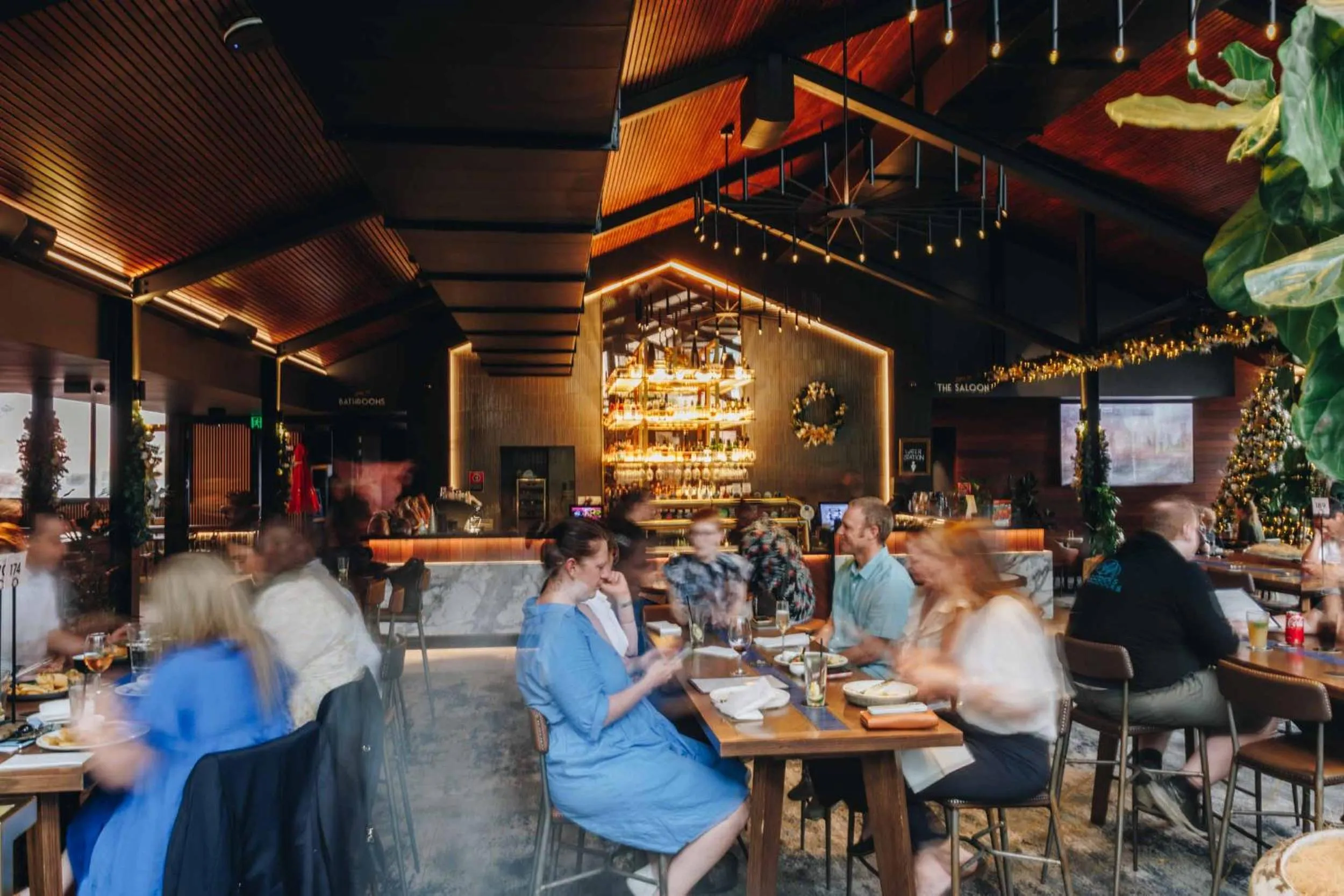 Restaurant/places to eat in Hotel Gosford