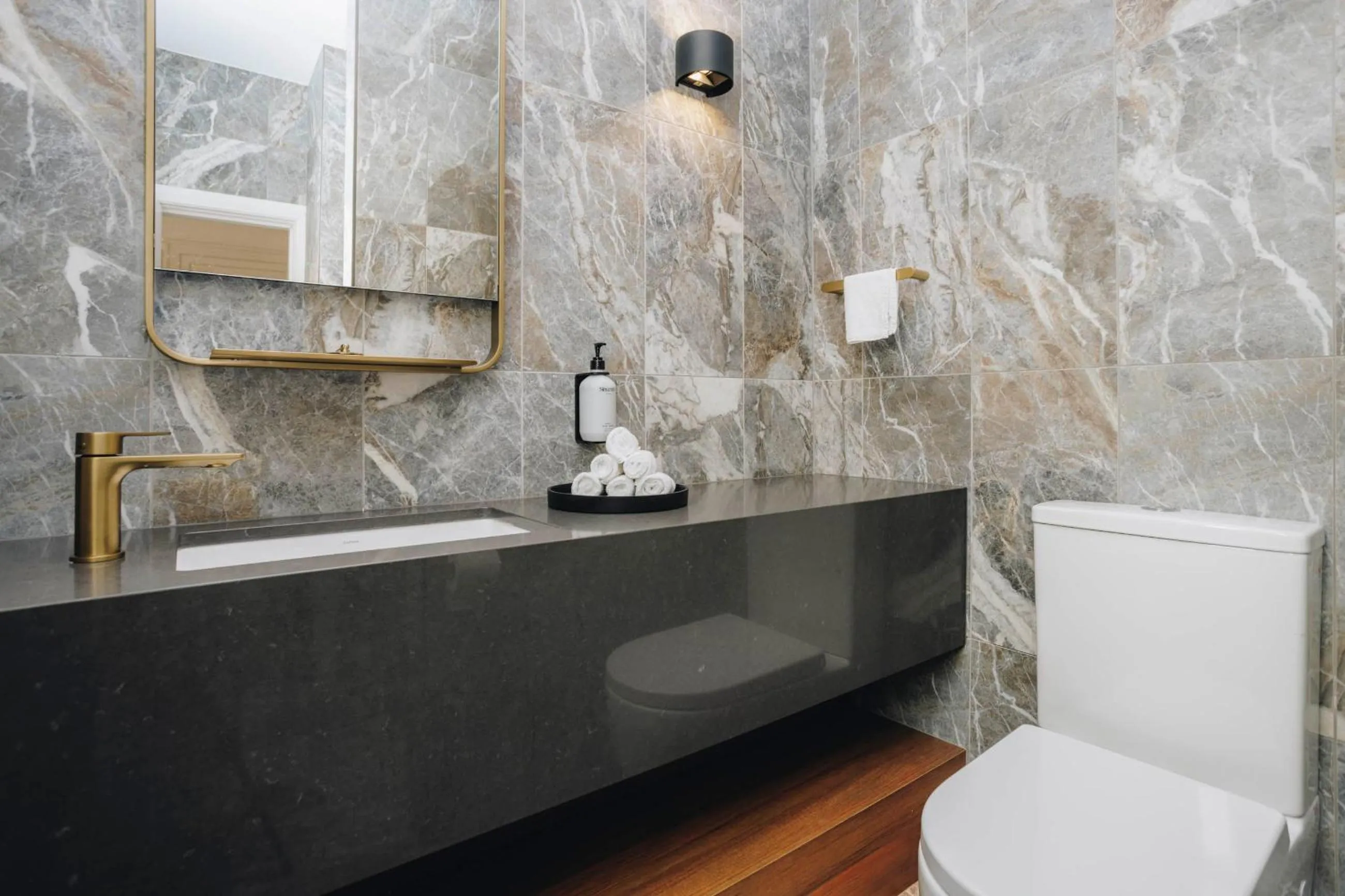 Toilet in Hotel Gosford