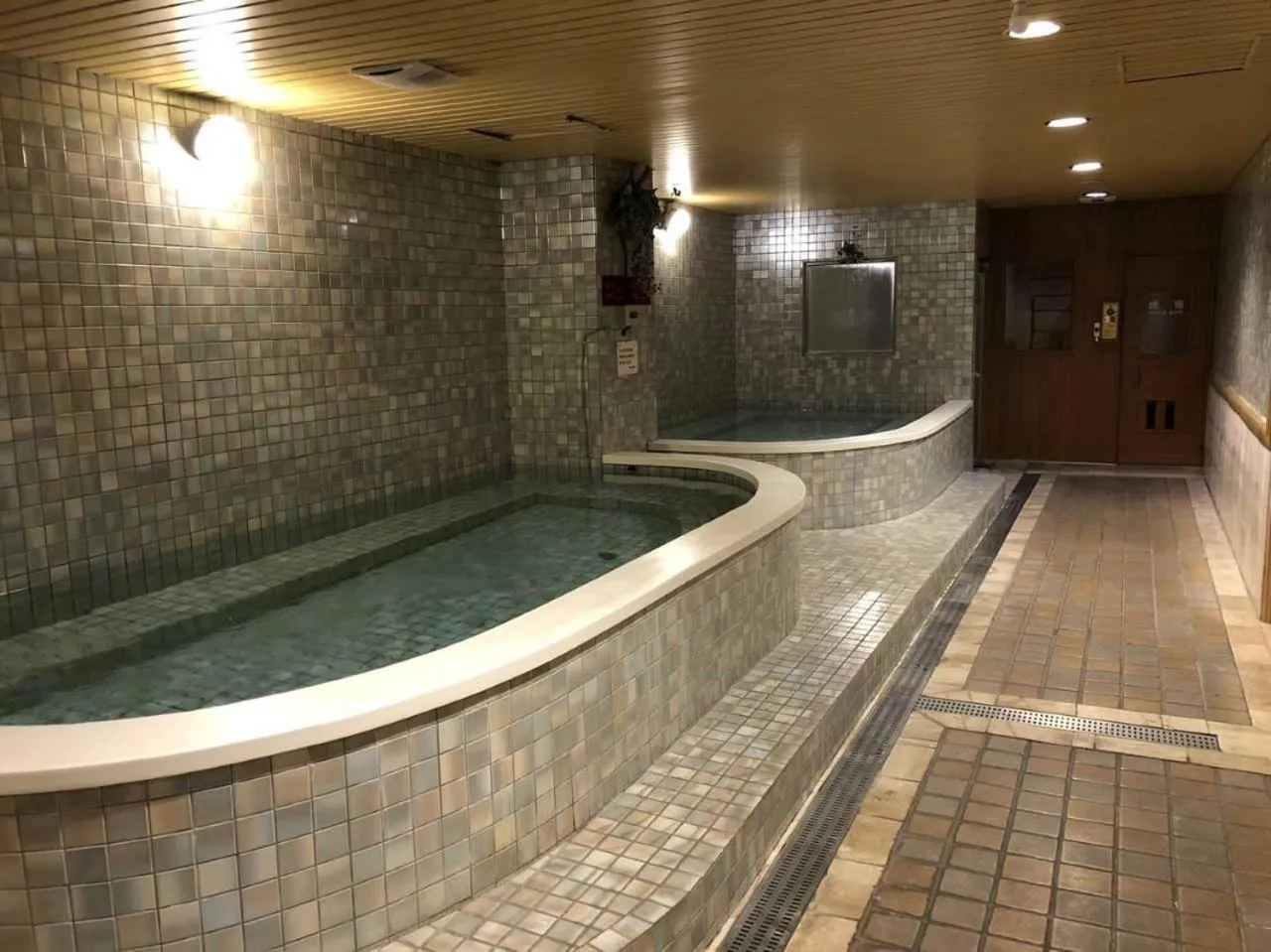 Spa and wellness centre/facilities in Chuto Plaza Hotel