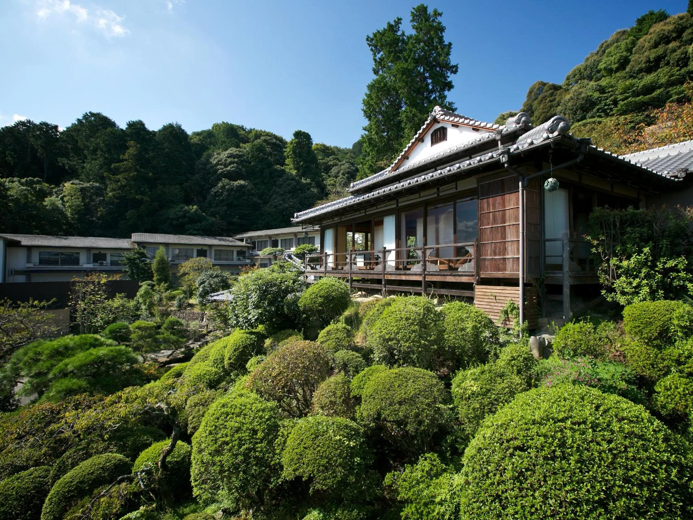 Property building in Kotohira Kadan