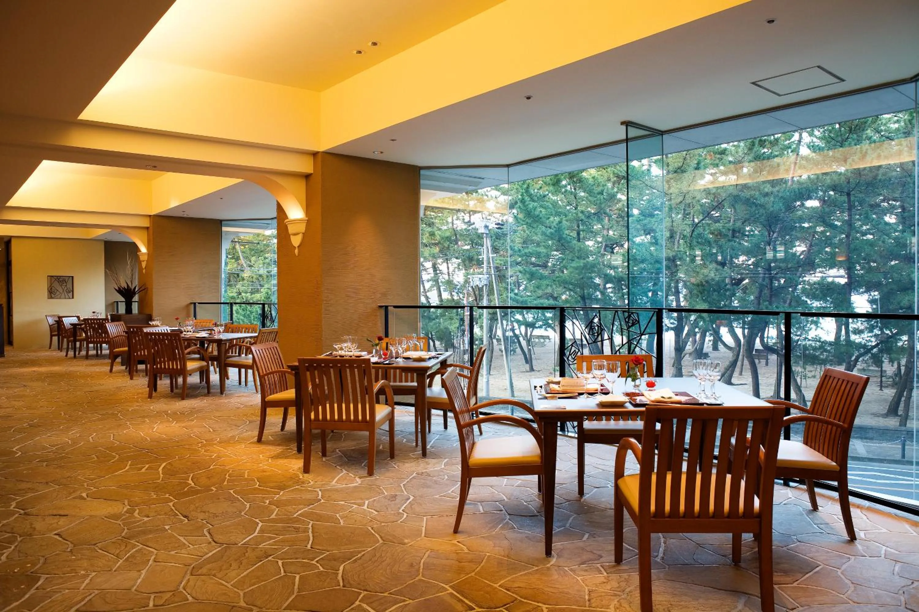 Restaurant/places to eat in Yumekaiyu Awajishima