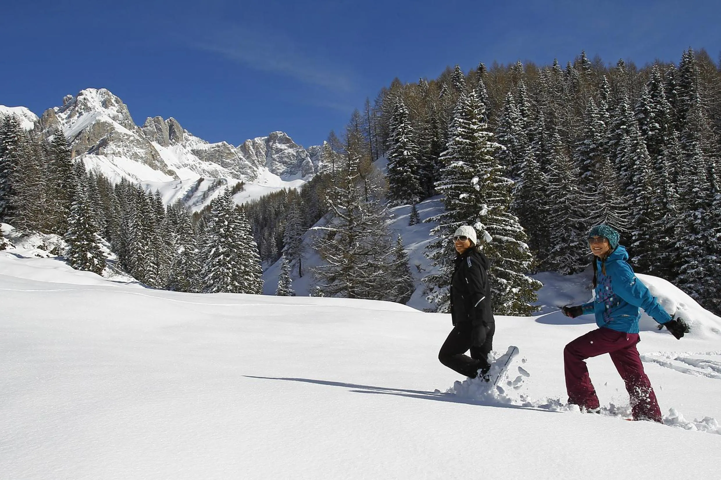 Hiking in Chalet Aster