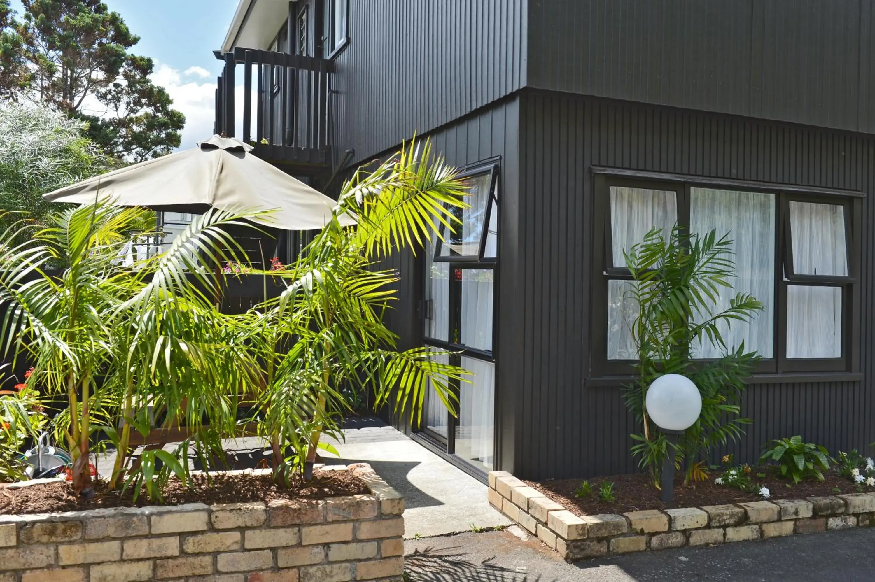 One Bedroom Holiday Apartment in Edelweiss Motel One Bedroom Holiday Apartment in Edelweiss Motel