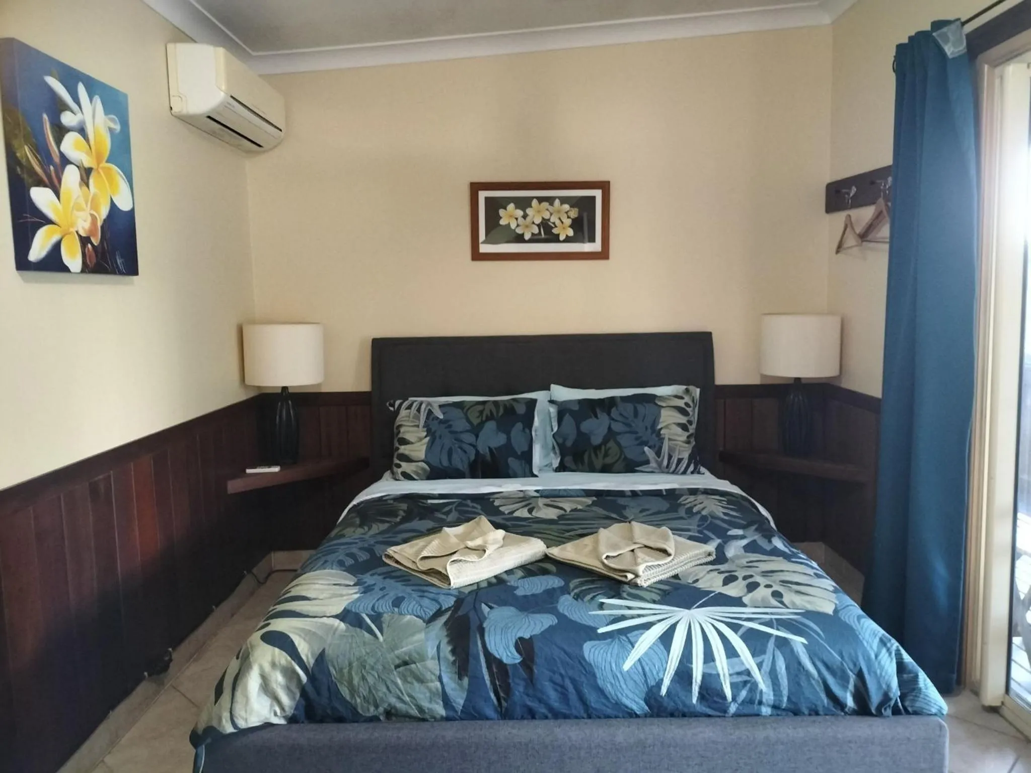 Bed in Daintree Riverview Lodges