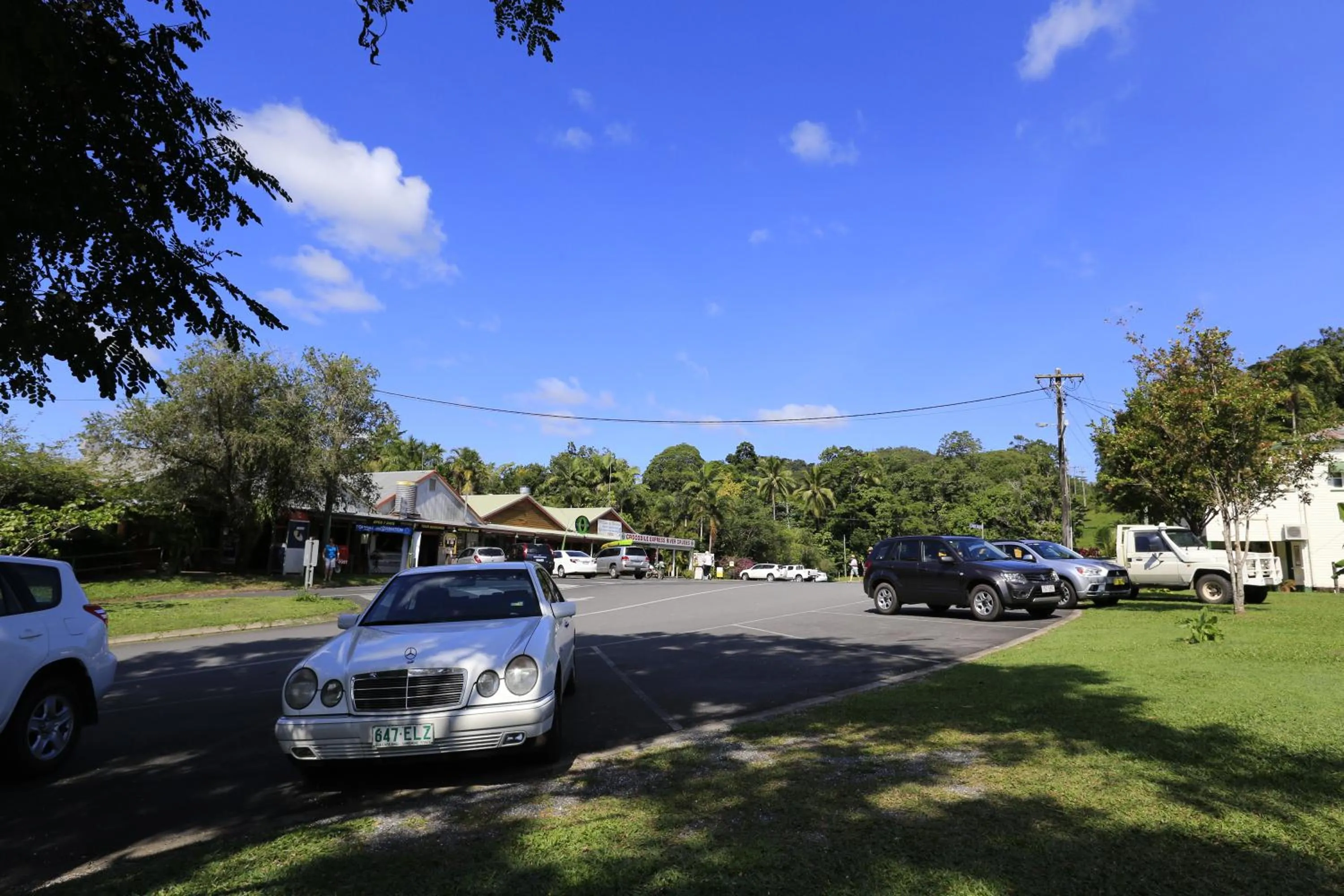 Street view in Daintree Riverview Lodges