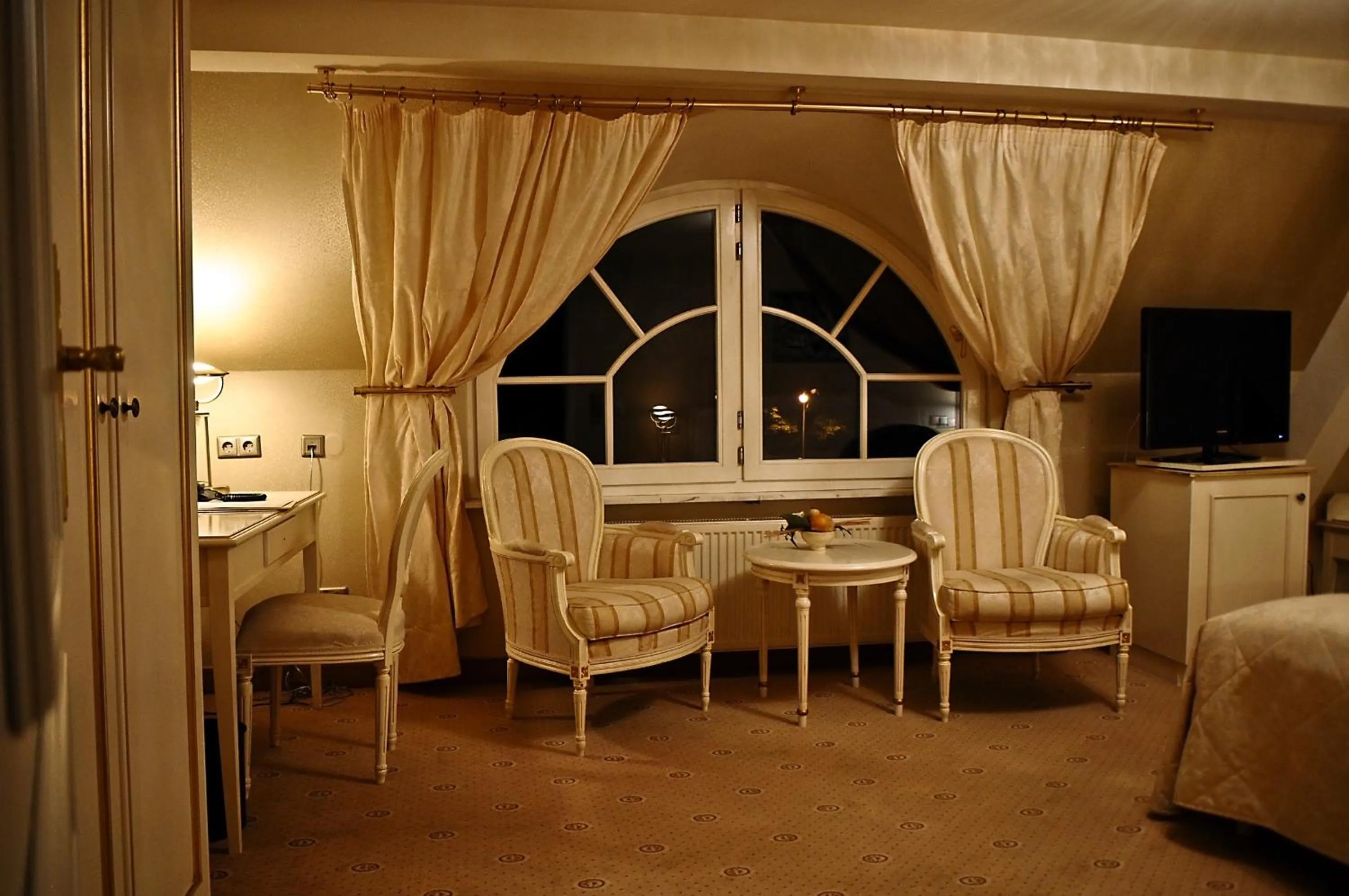 Seating area in Parkhotel Idar-Oberstein