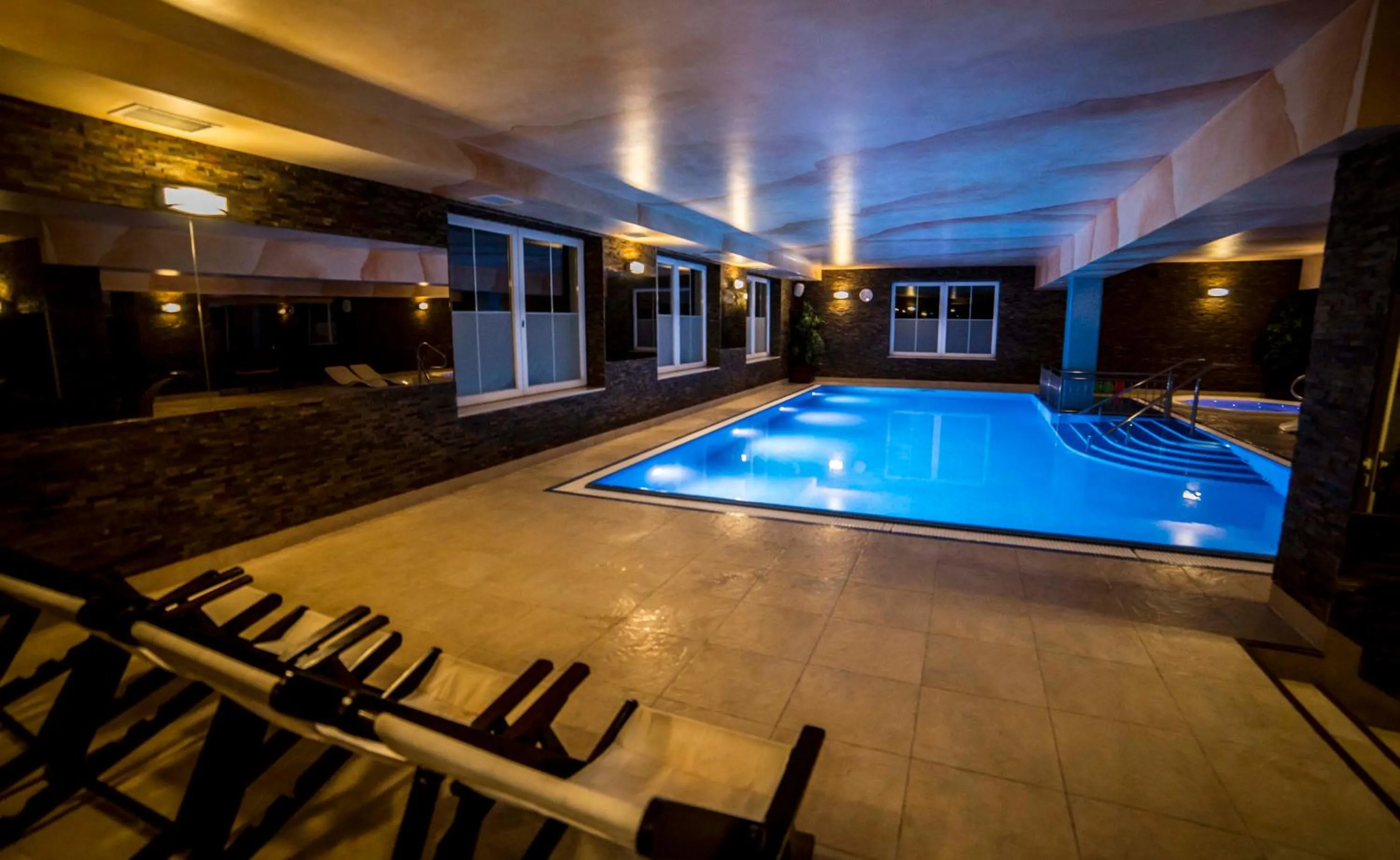 Swimming pool in Hotel Skalite Spa & Wellness