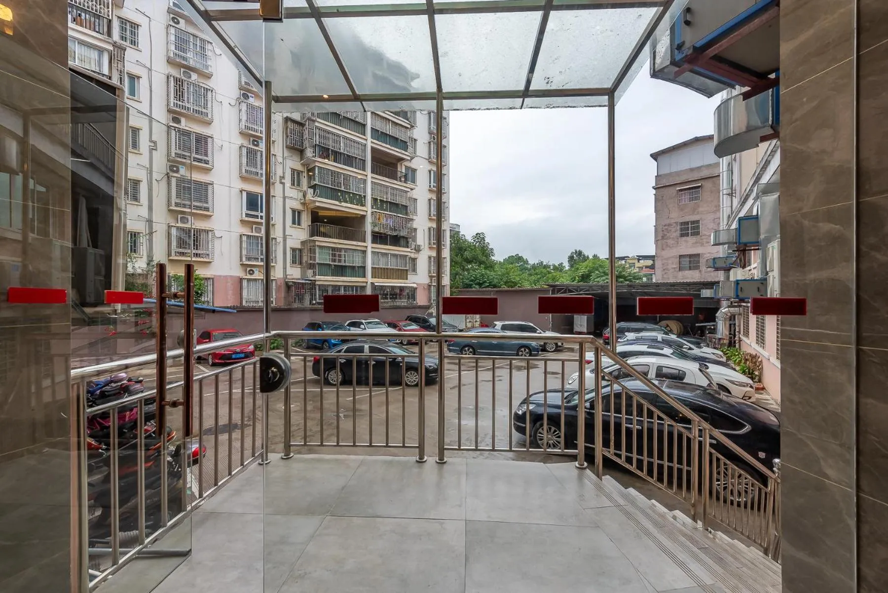 Days Hotel Yishun Guilin