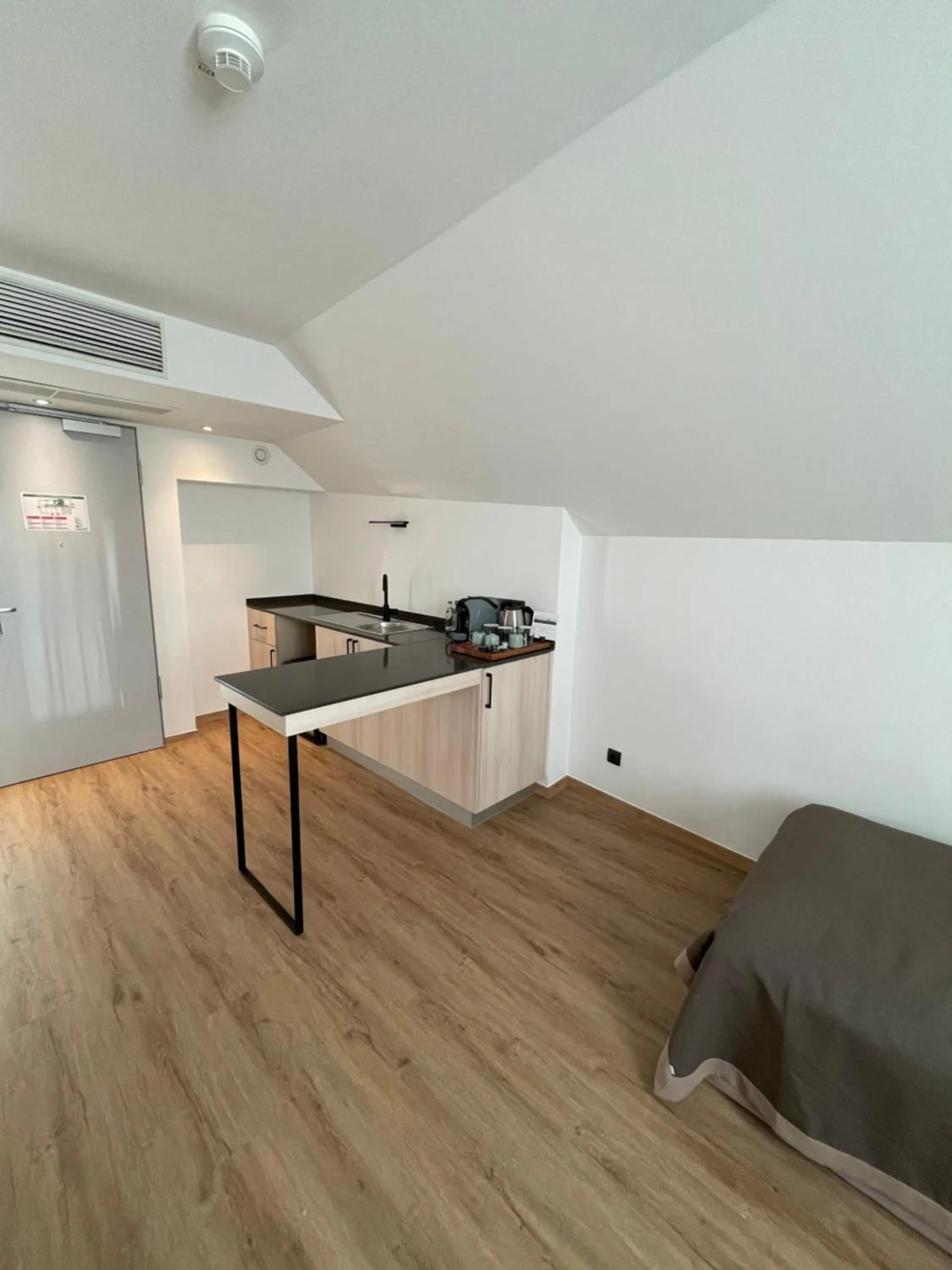 Kitchen or kitchenette in Bayer's City Hotel