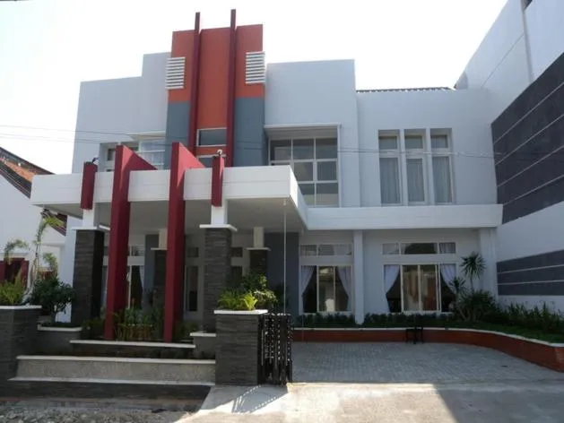 Facade/entrance in Antika Hotel