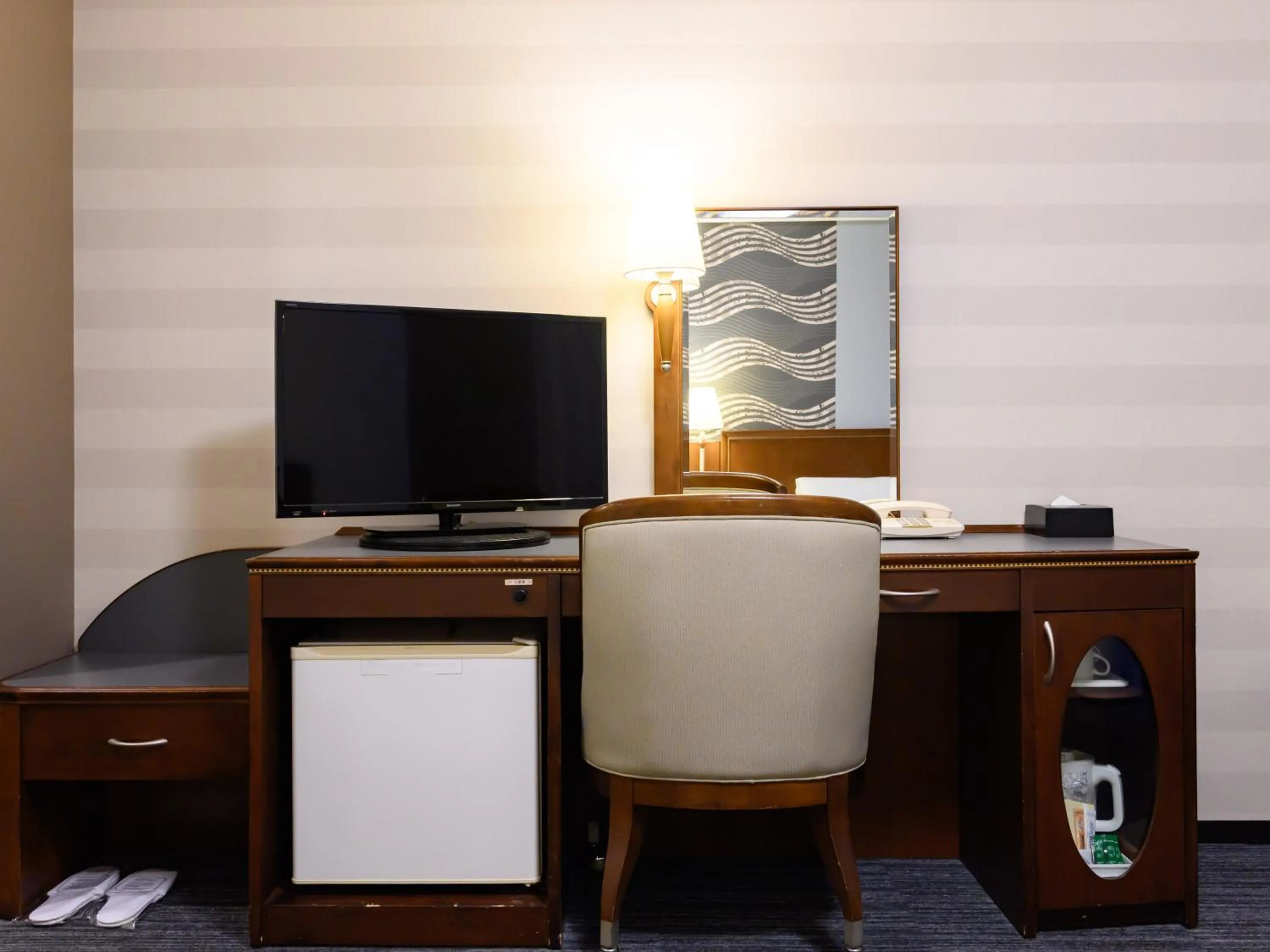 TV and multimedia in Hotel Green Park Tsu