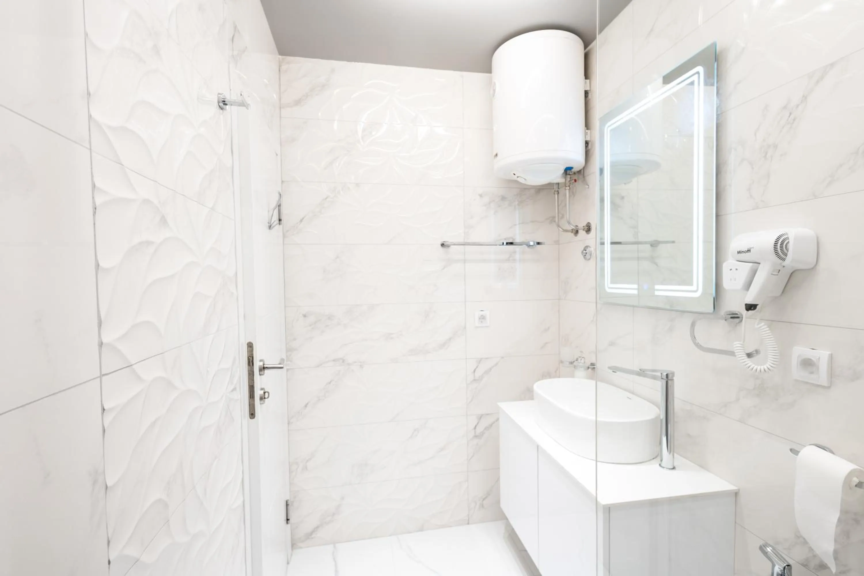 Shower in Garni Hotel Lotos