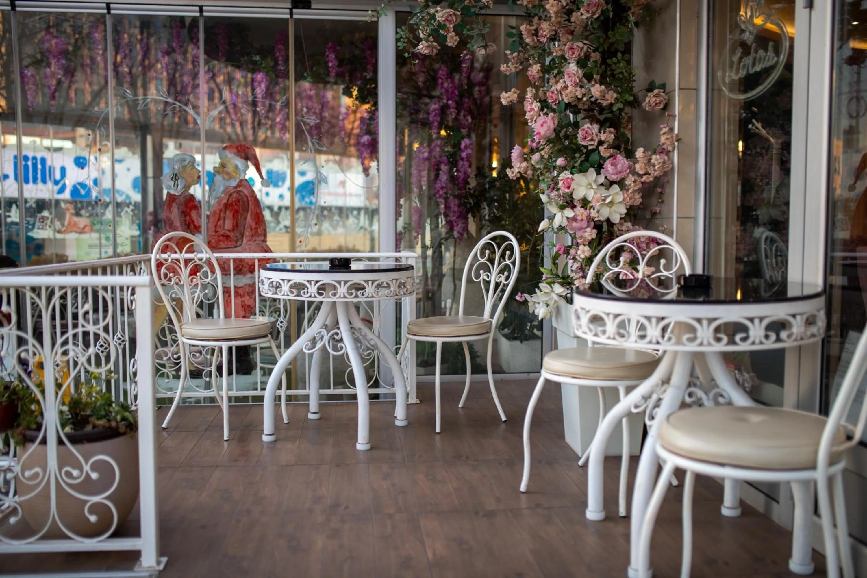 Restaurant/places to eat in Garni Hotel Lotos